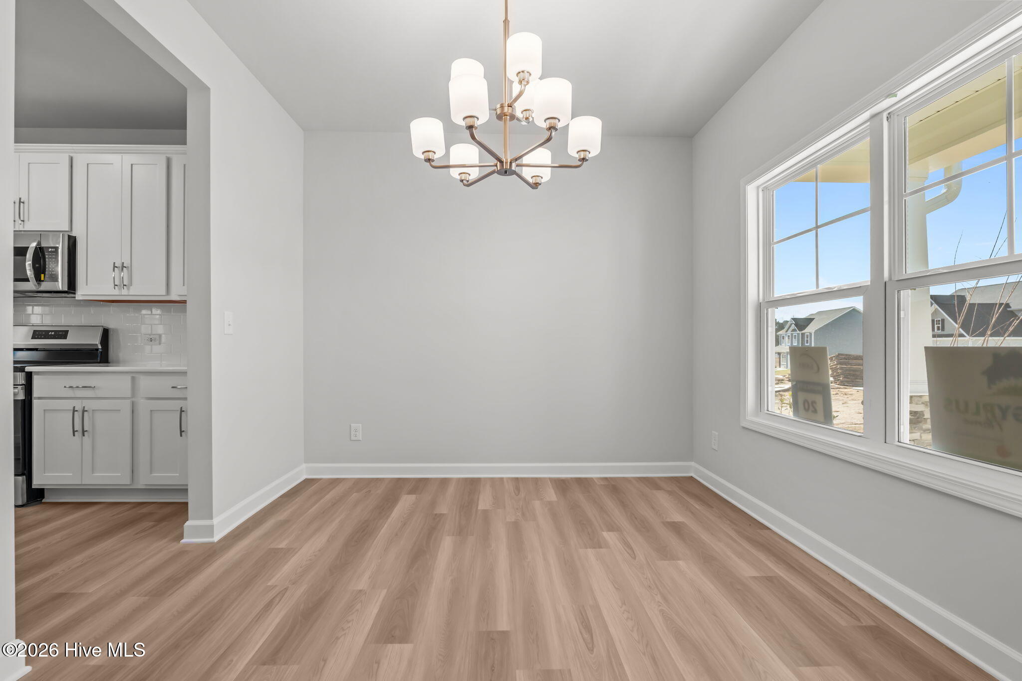 282 Elijah Way, 20