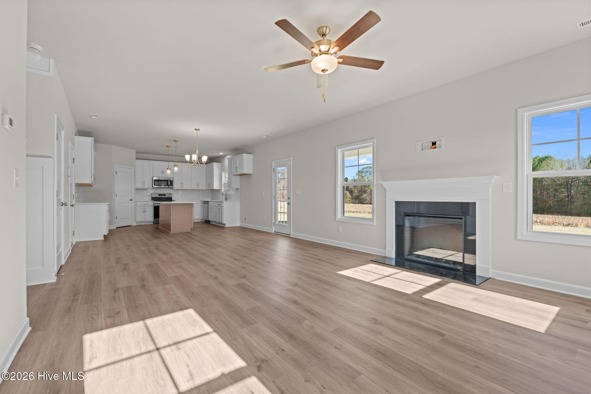 290 Elijah Way, 22