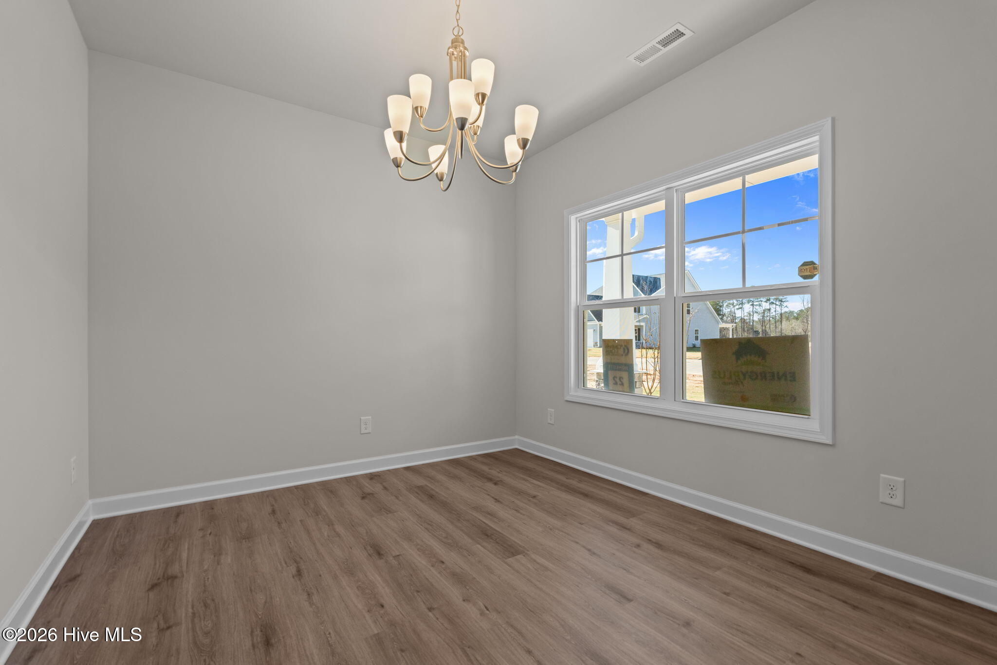 290 Elijah Way, 22