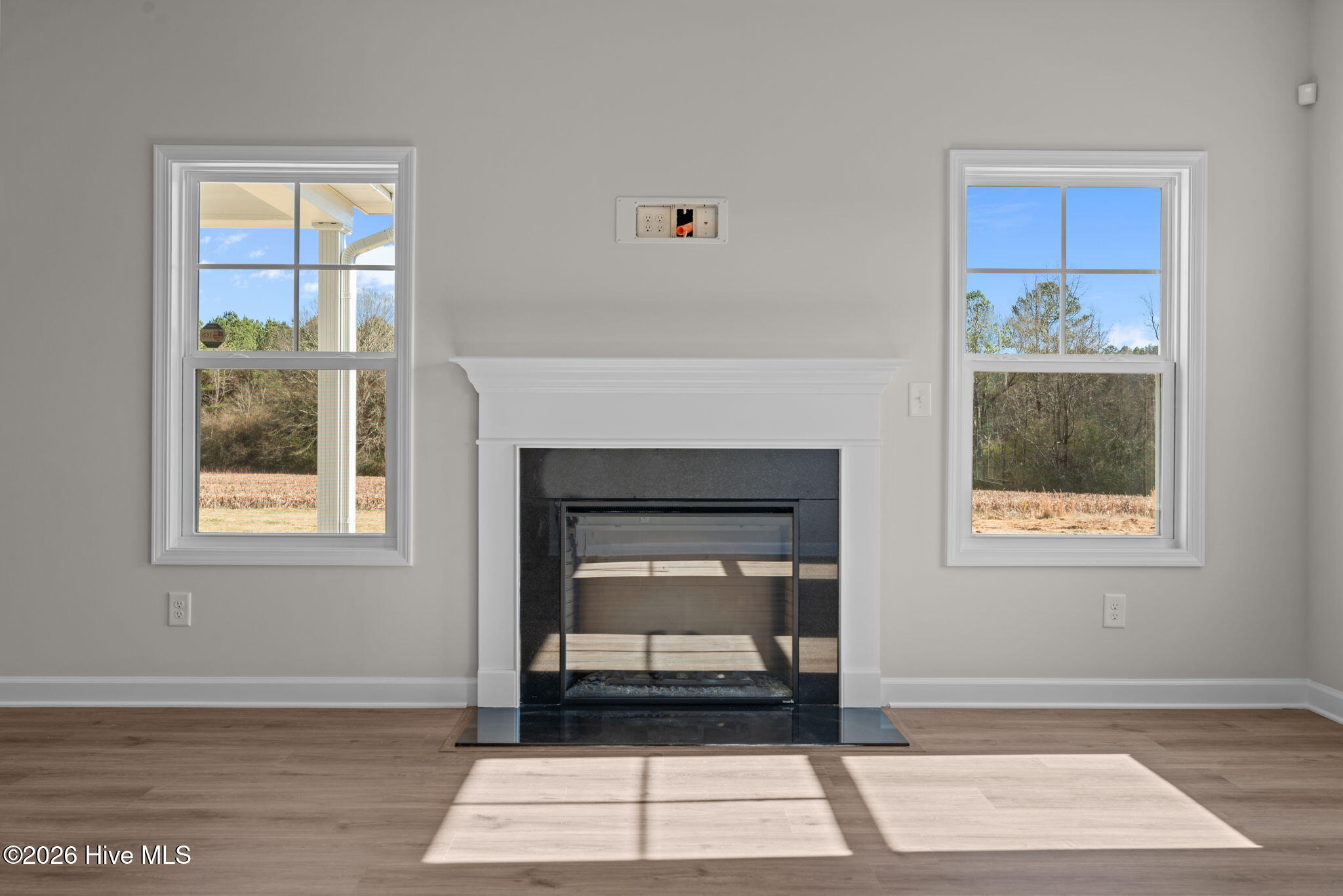 290 Elijah Way, 22