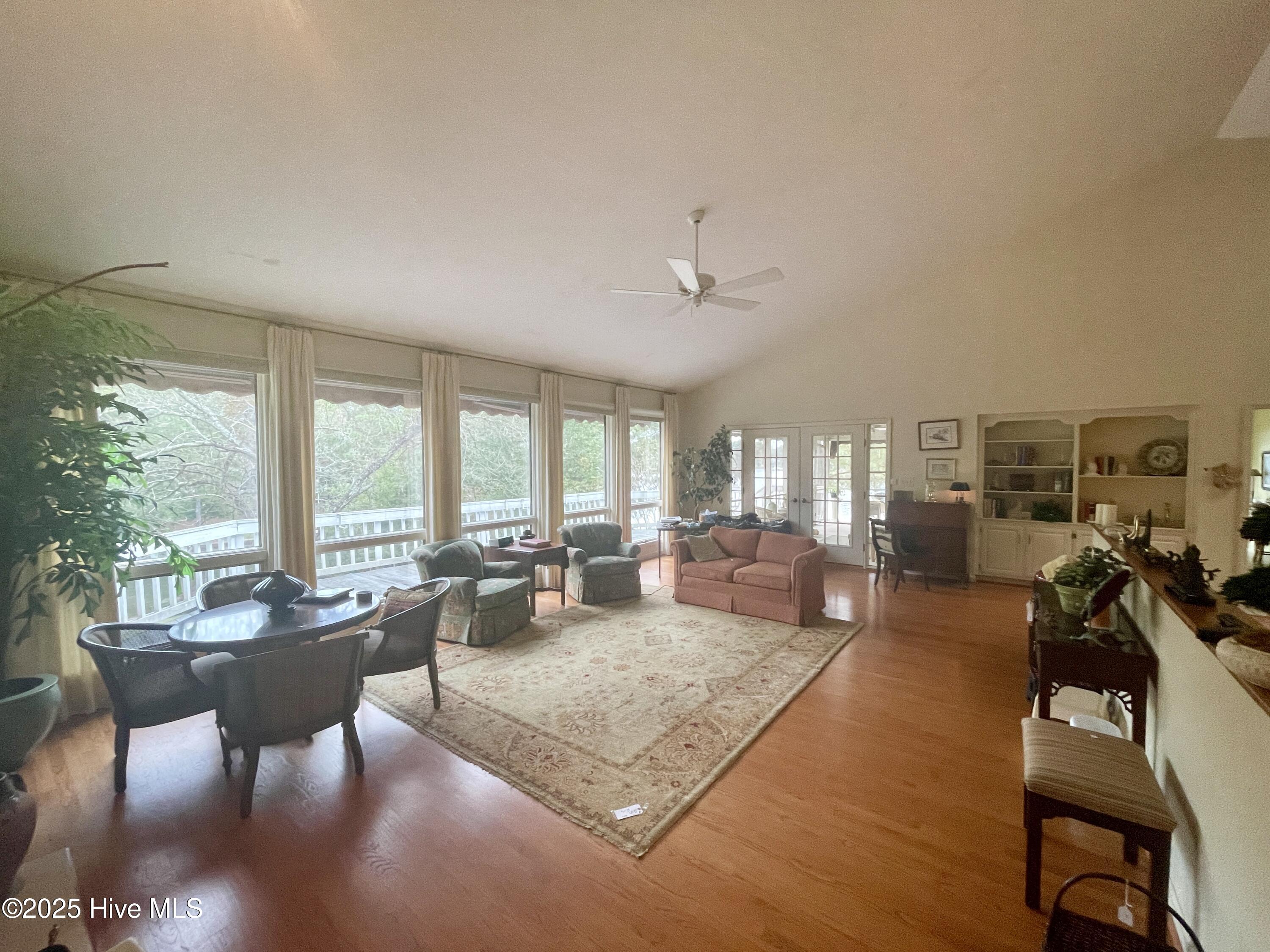 1050 Burning Tree Road