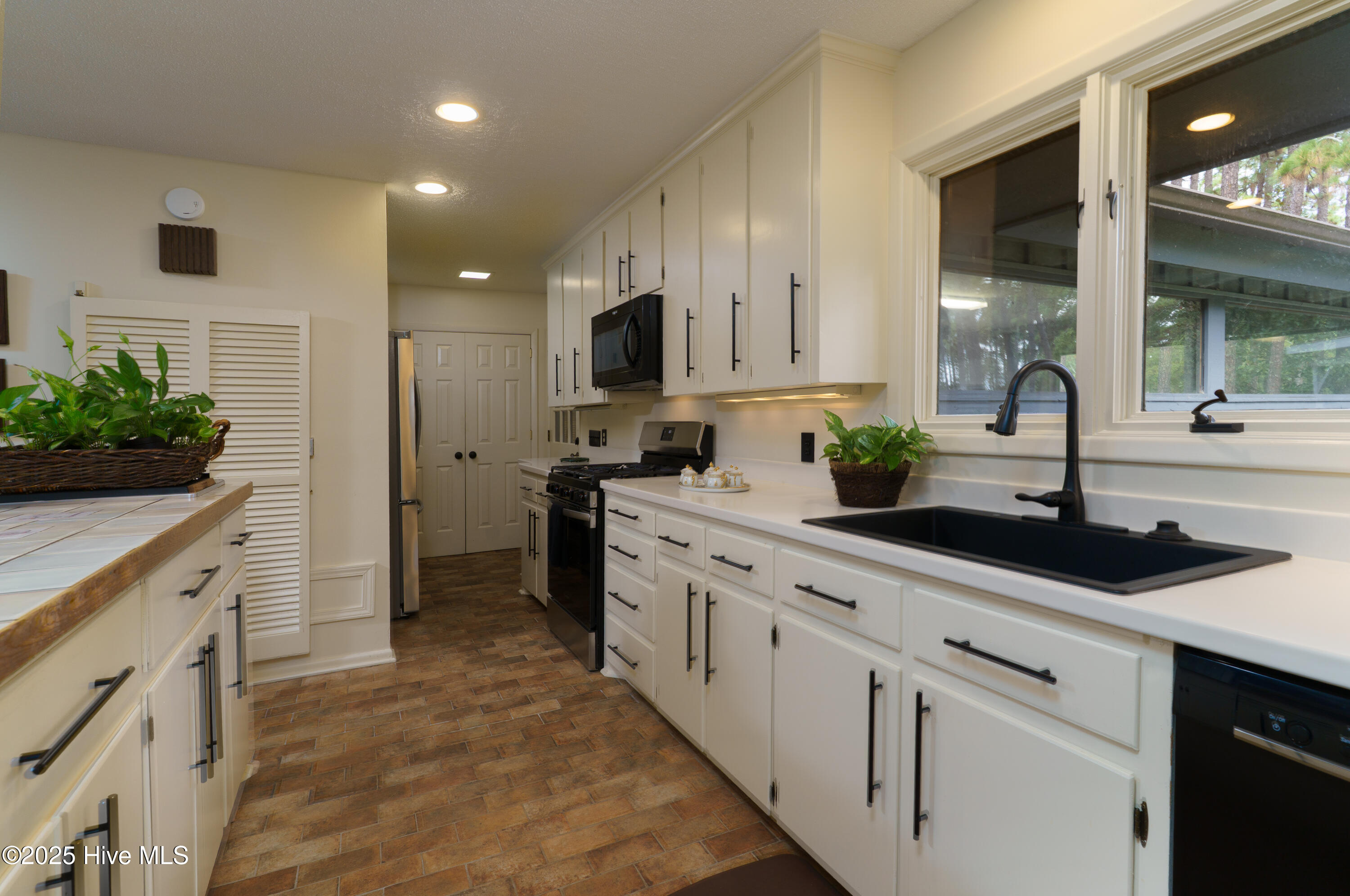 207 Bump A Long Lane, Southern Pines