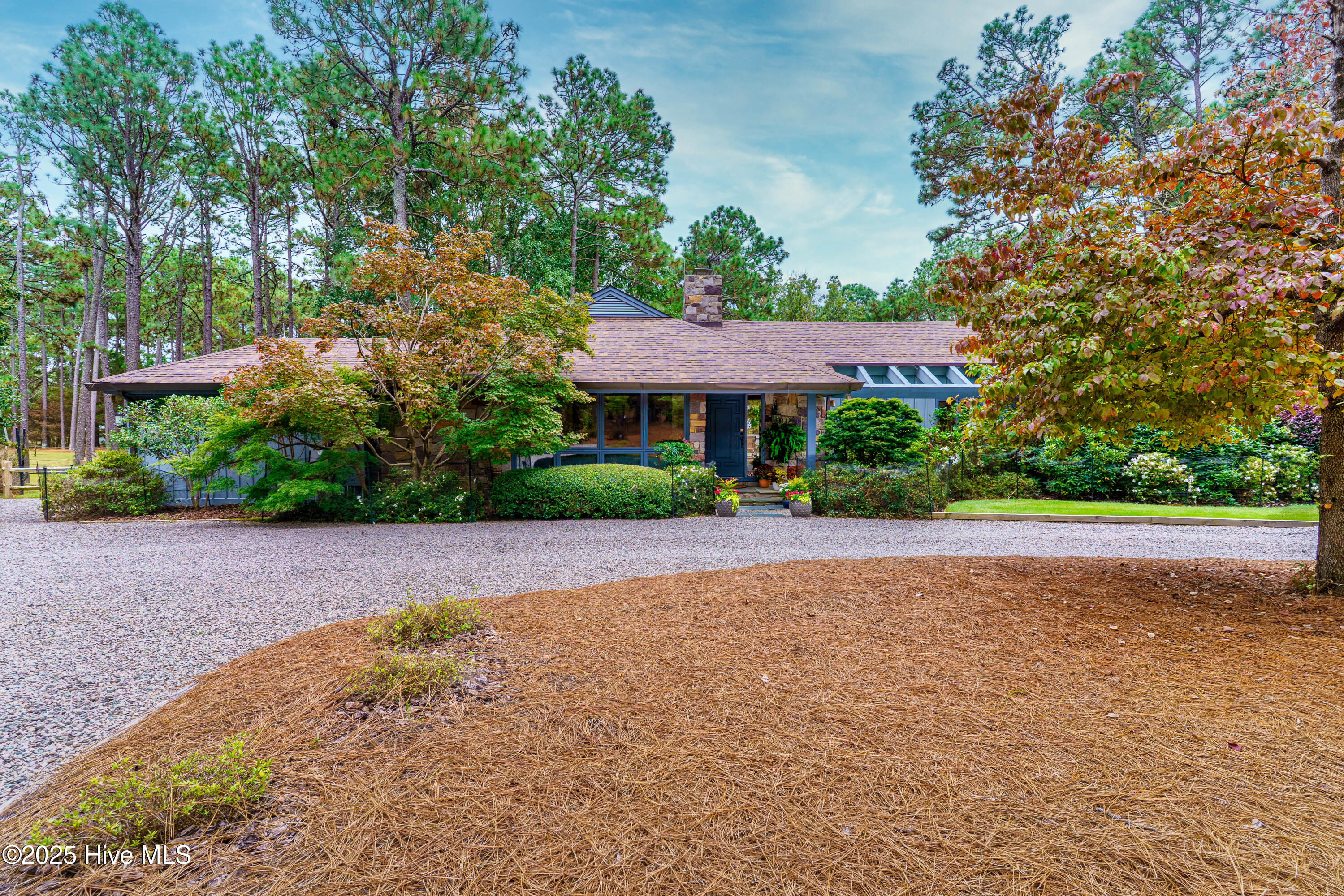 207 Bump A Long Lane, Southern Pines