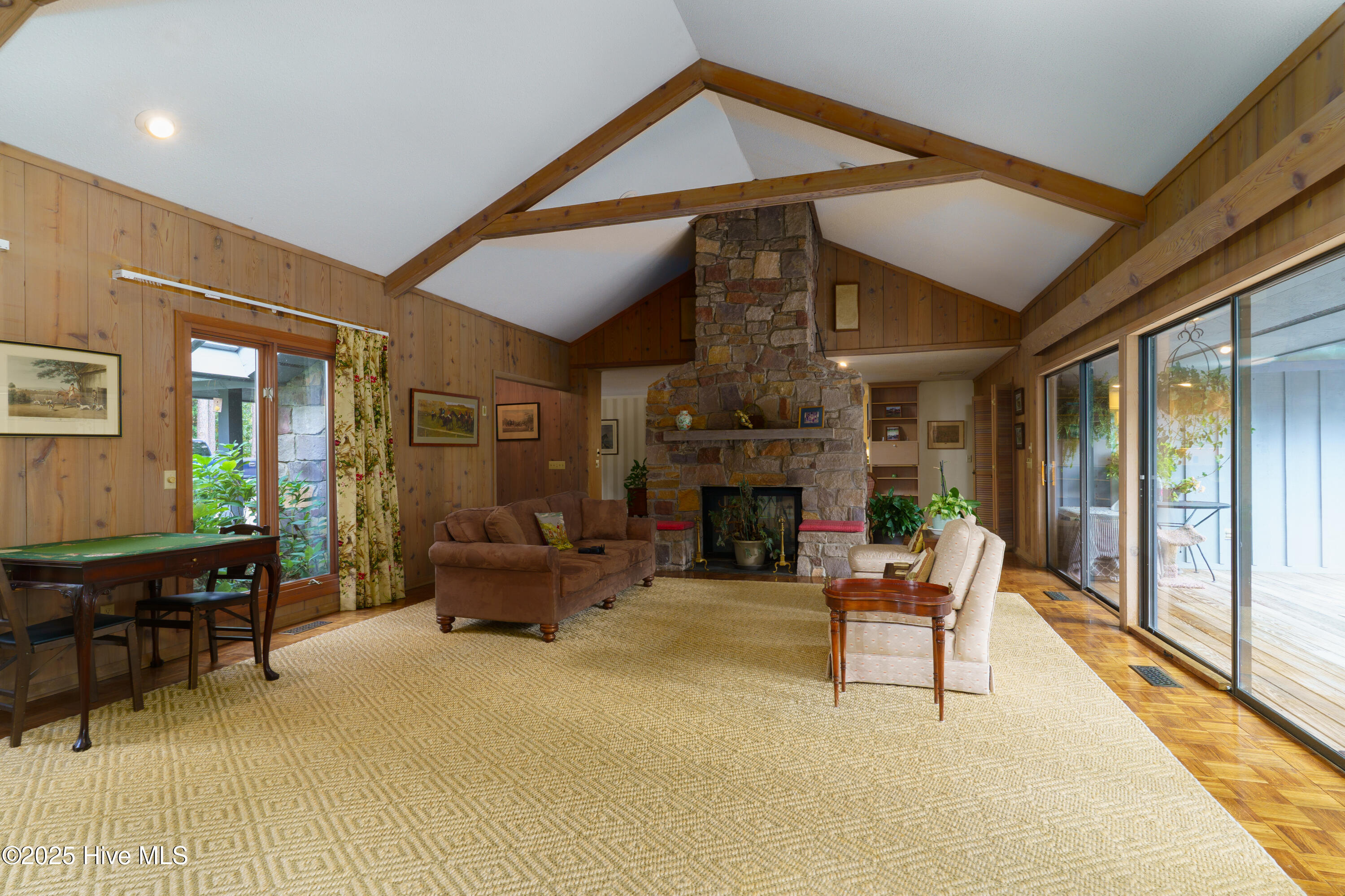 207 Bump A Long Lane, Southern Pines