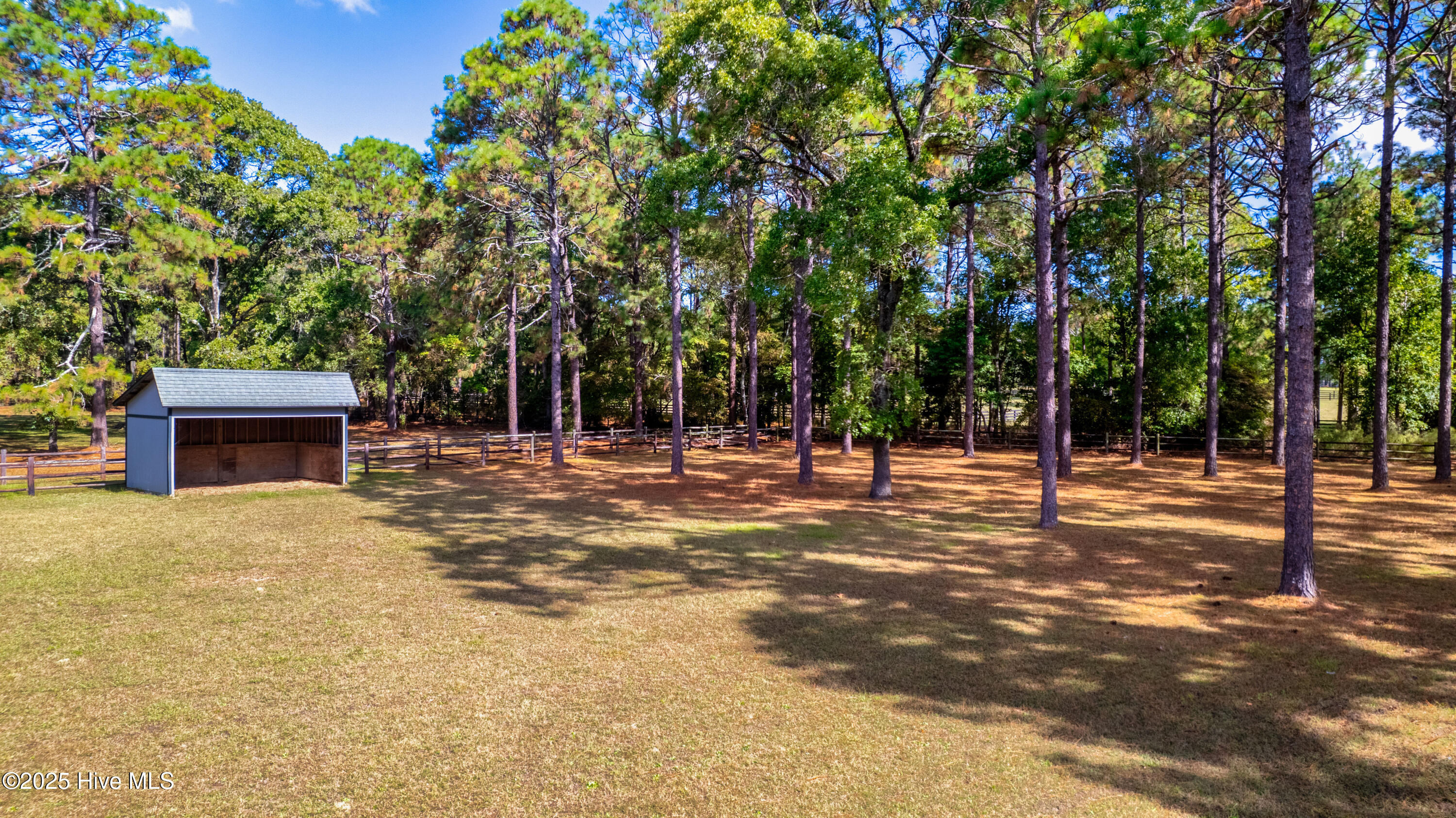 207 Bump A Long Lane, Southern Pines