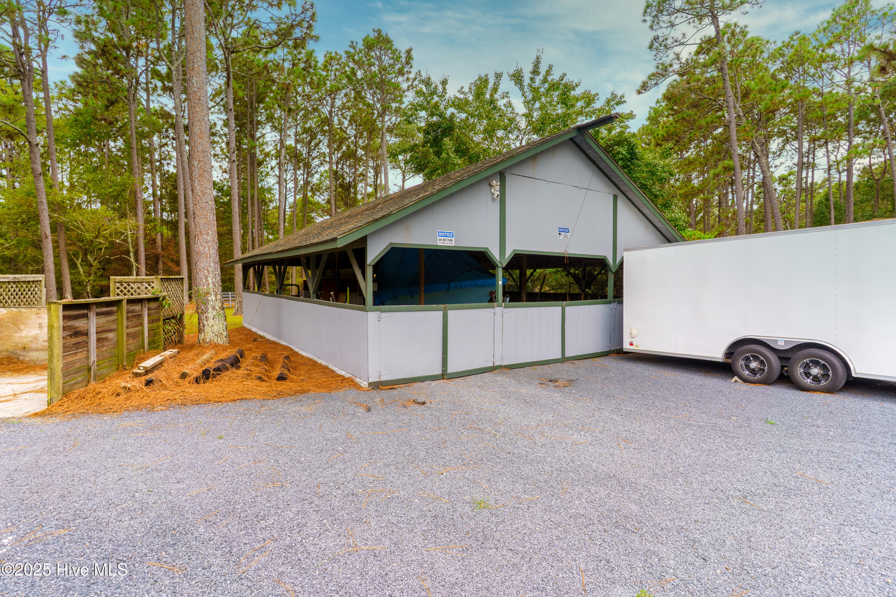 207 Bump A Long Lane, Southern Pines