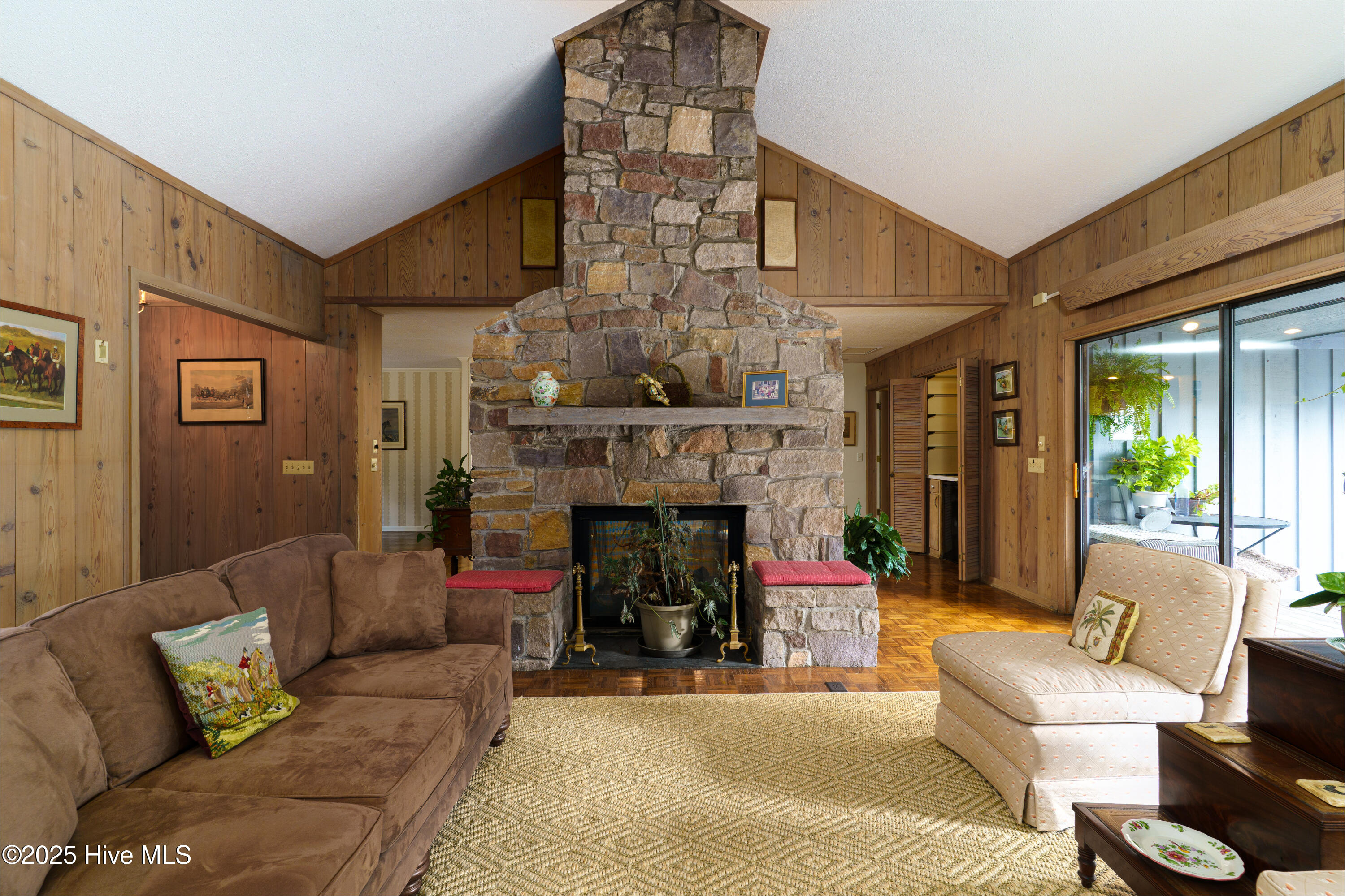 207 Bump A Long Lane, Southern Pines