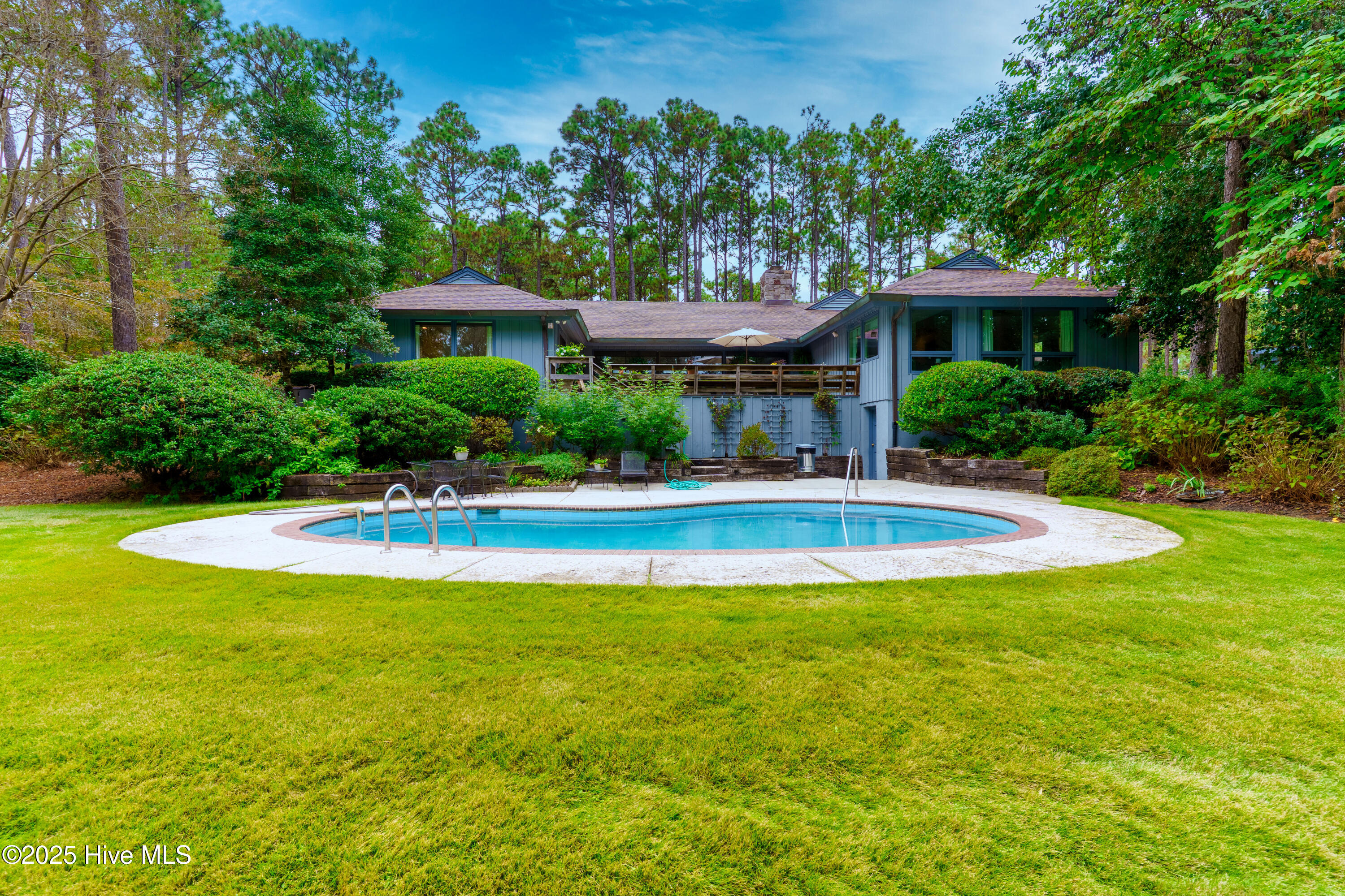 207 Bump A Long Lane, Southern Pines