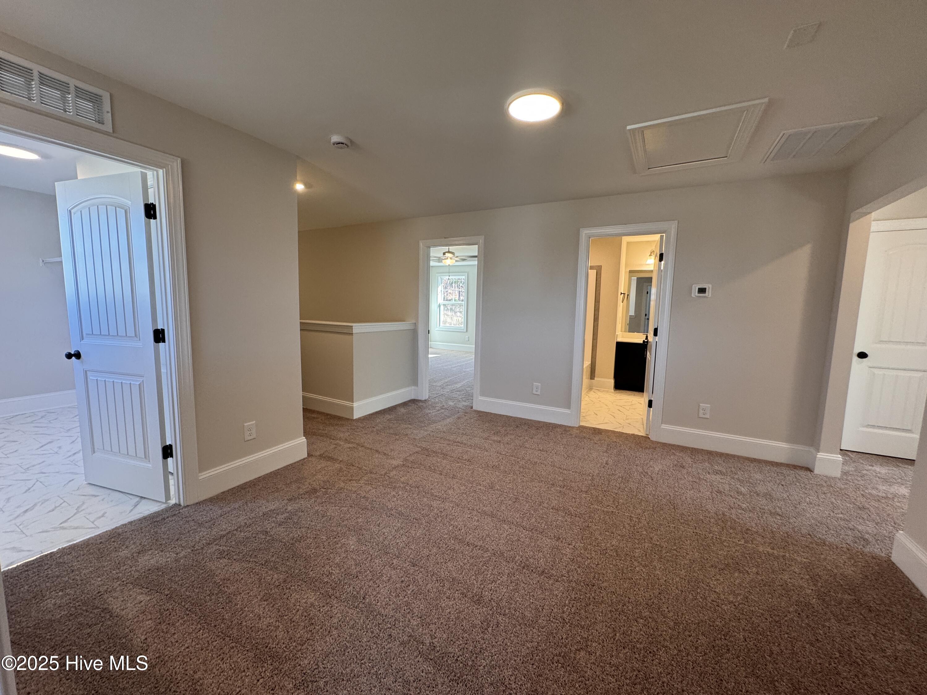 273 Rough Ridge Trail, 24, Aberdeen Unit: 24