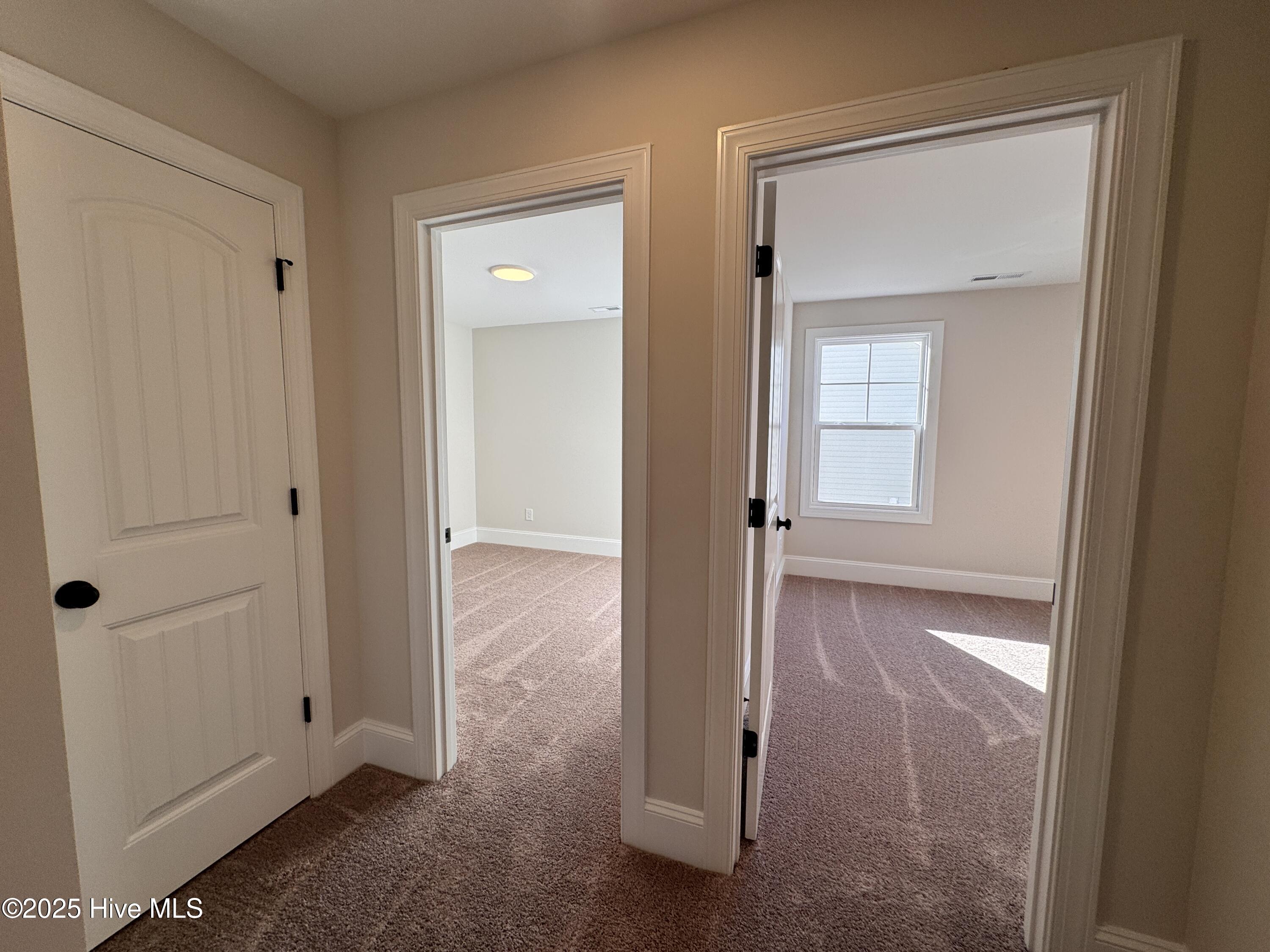 273 Rough Ridge Trail, 24, Aberdeen Unit: 24