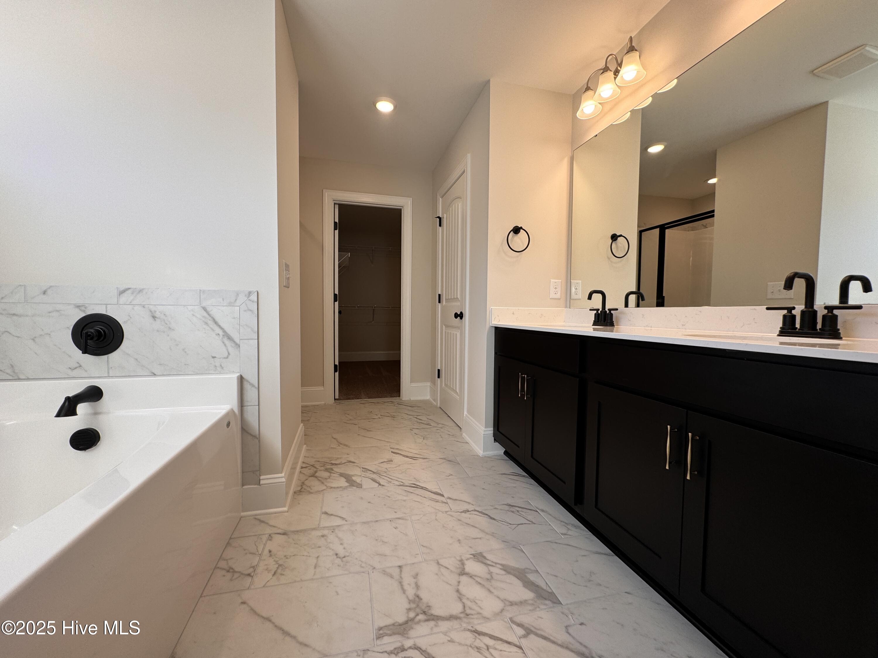 273 Rough Ridge Trail, 24, Aberdeen Unit: 24