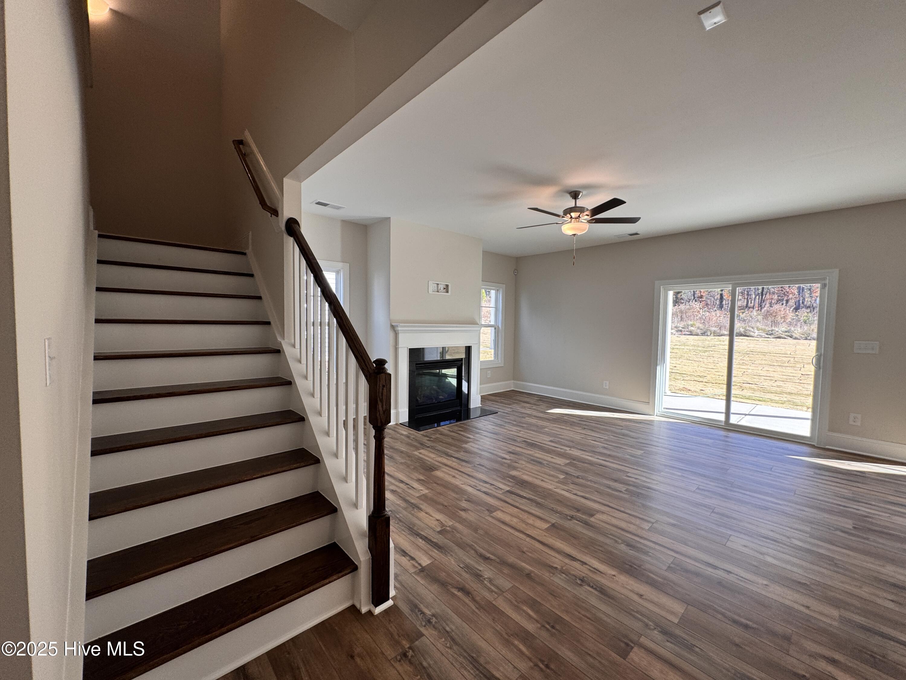 273 Rough Ridge Trail, 24, Aberdeen Unit: 24