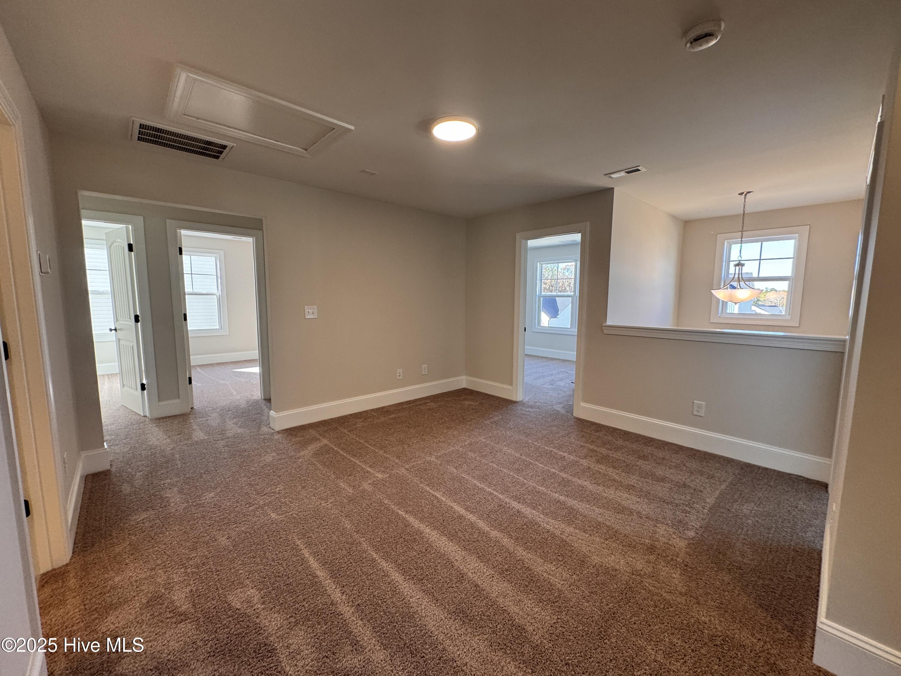 273 Rough Ridge Trail, 24, Aberdeen Unit: 24