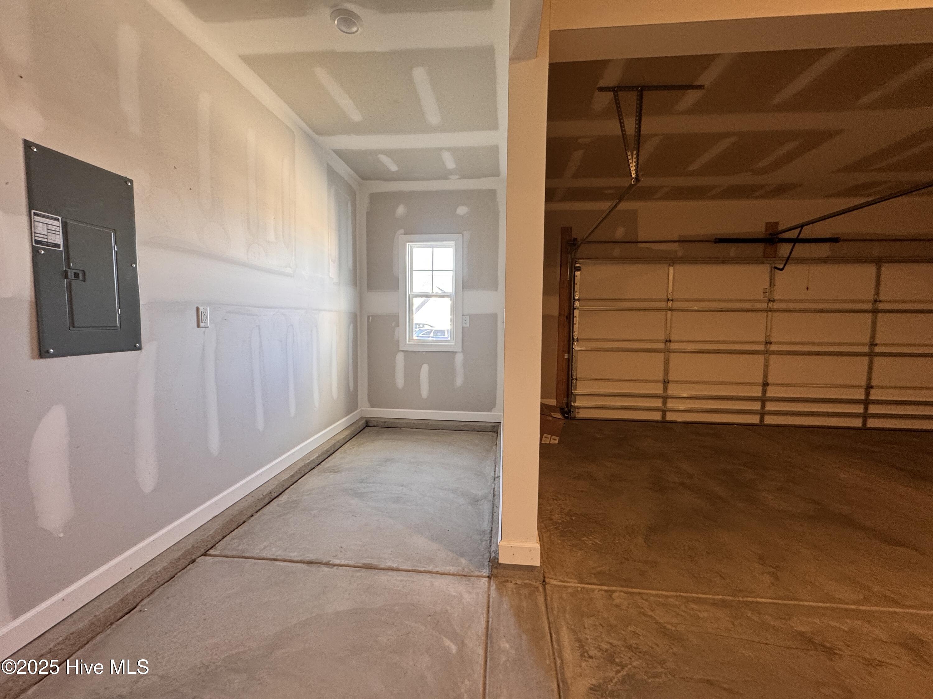 273 Rough Ridge Trail, 24, Aberdeen Unit: 24