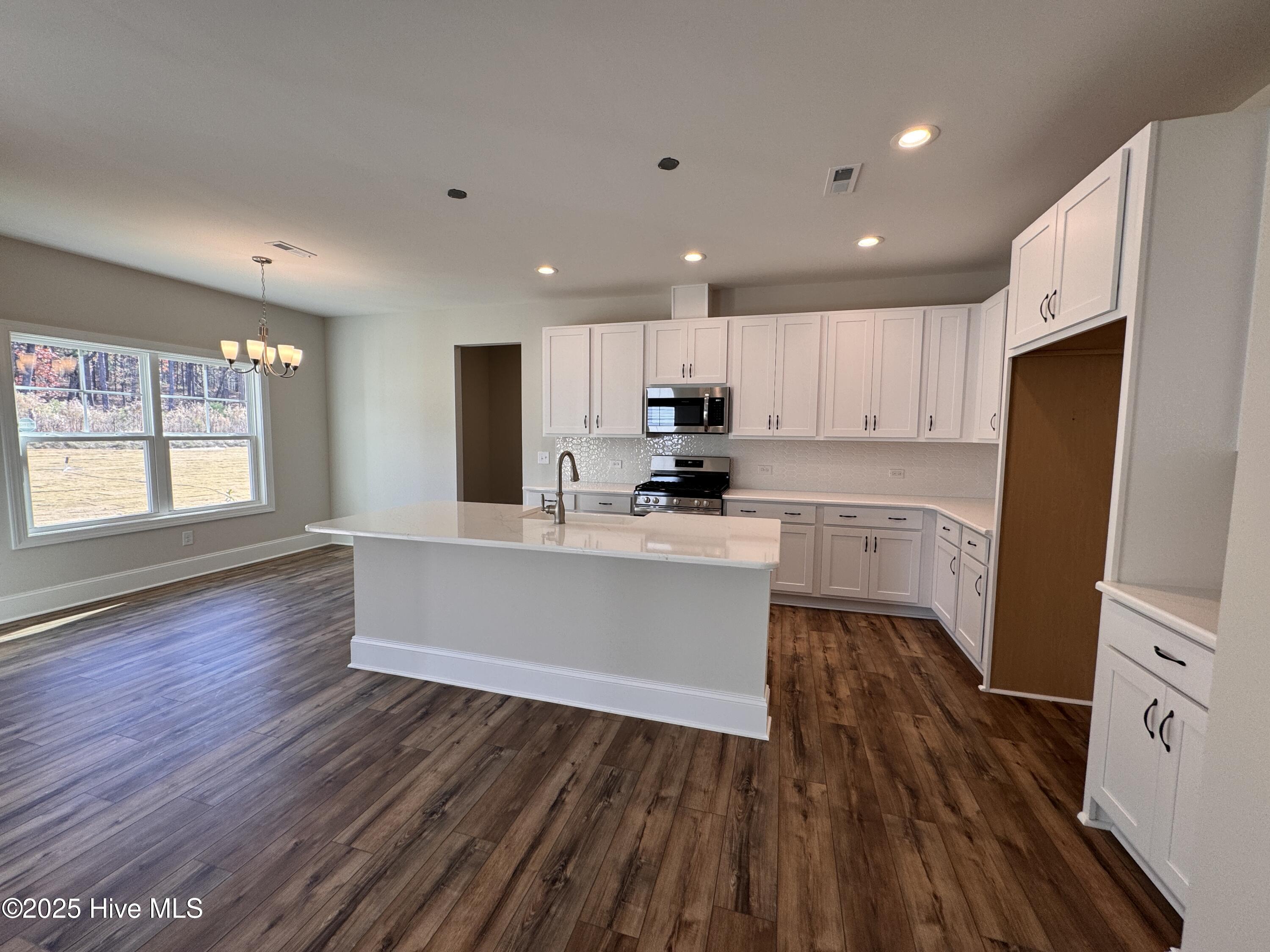 273 Rough Ridge Trail, 24, Aberdeen Unit: 24