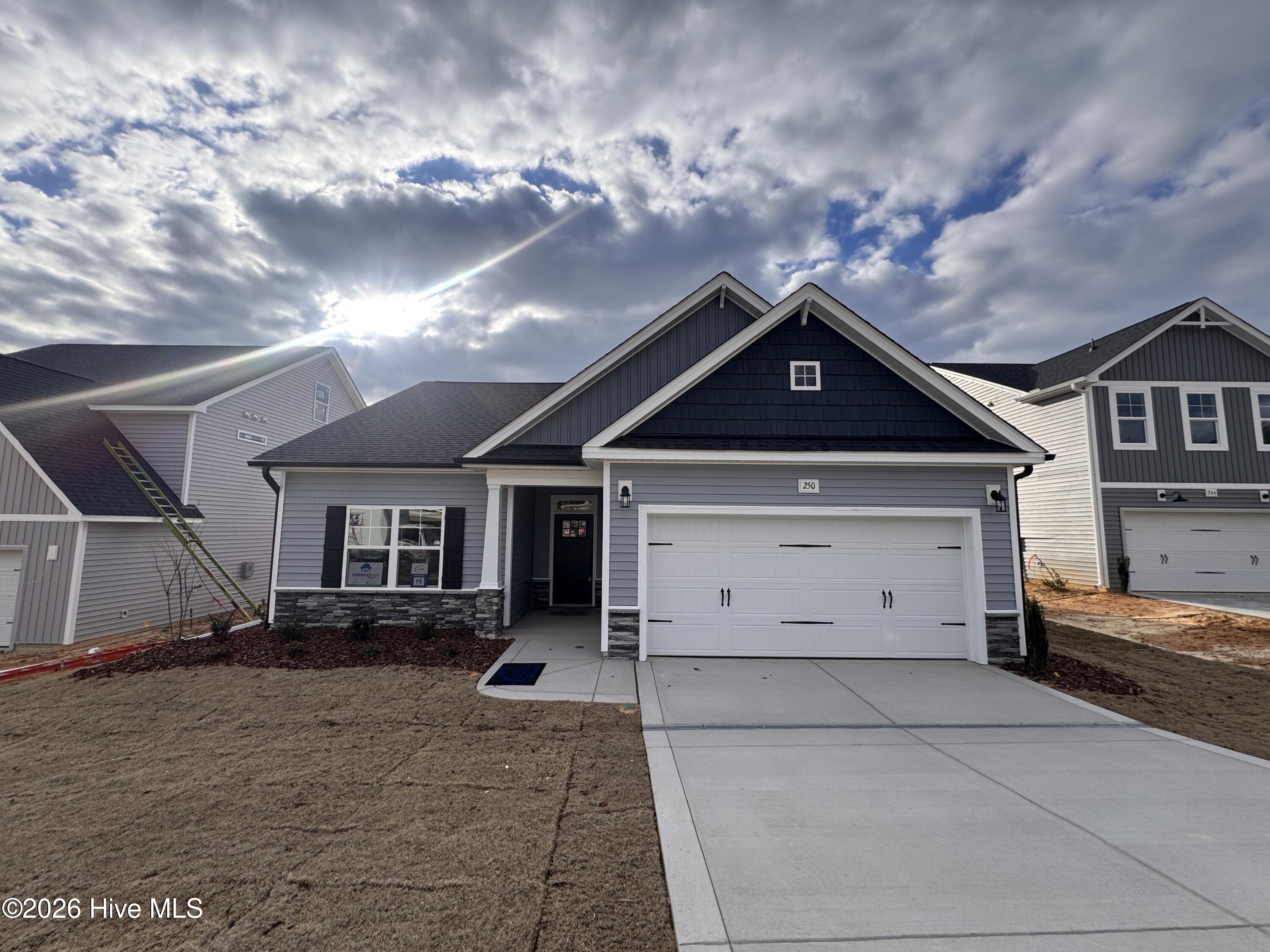 250 Rough Ridge Trail, 73, Aberdeen Unit: 73