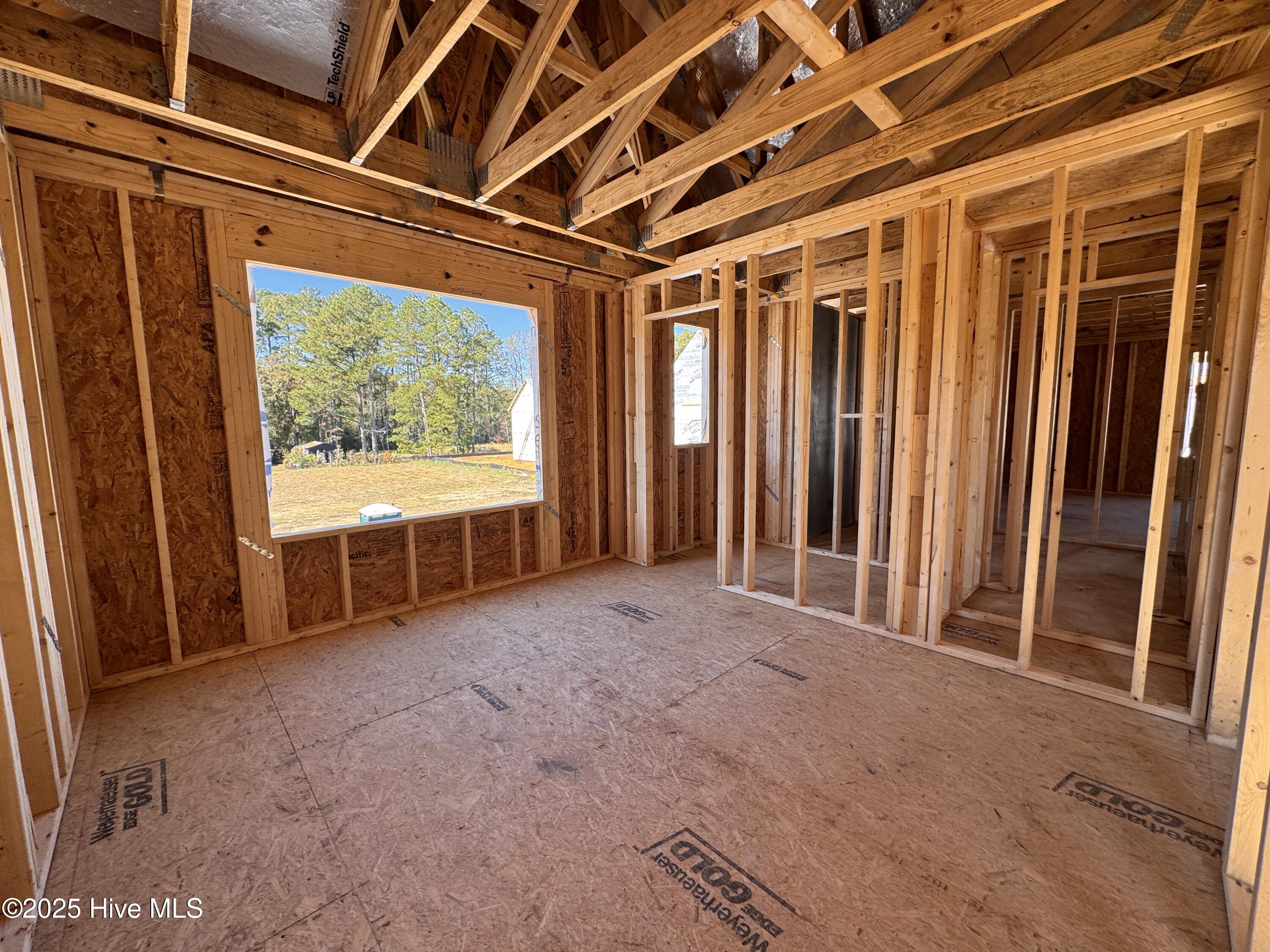 128 Michter Street, 69