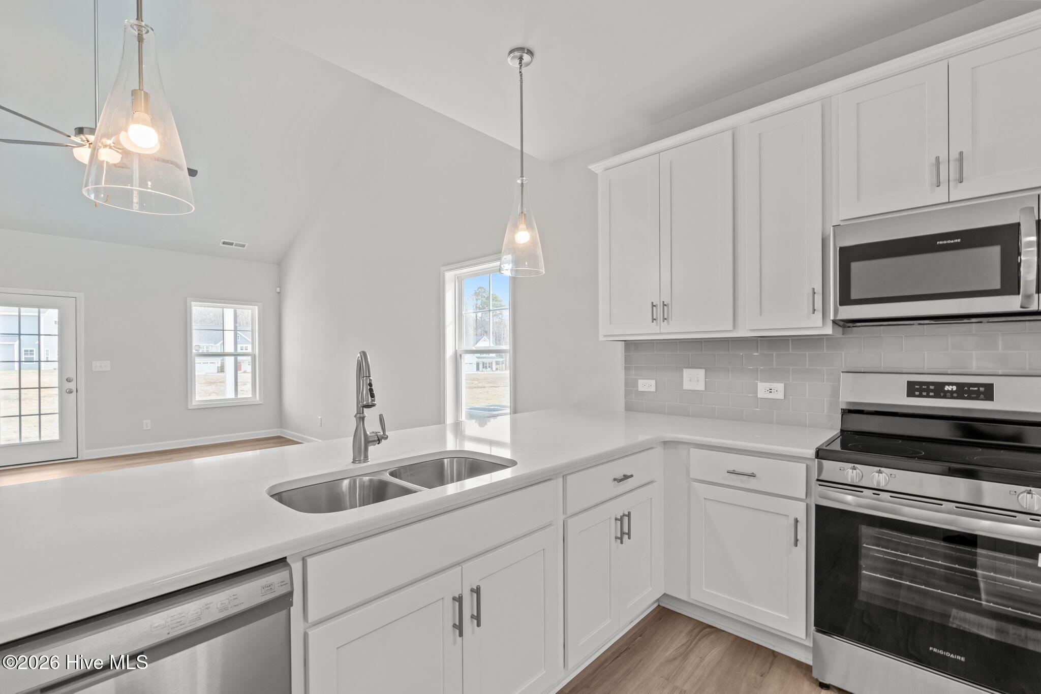 128 Michter Street, 69