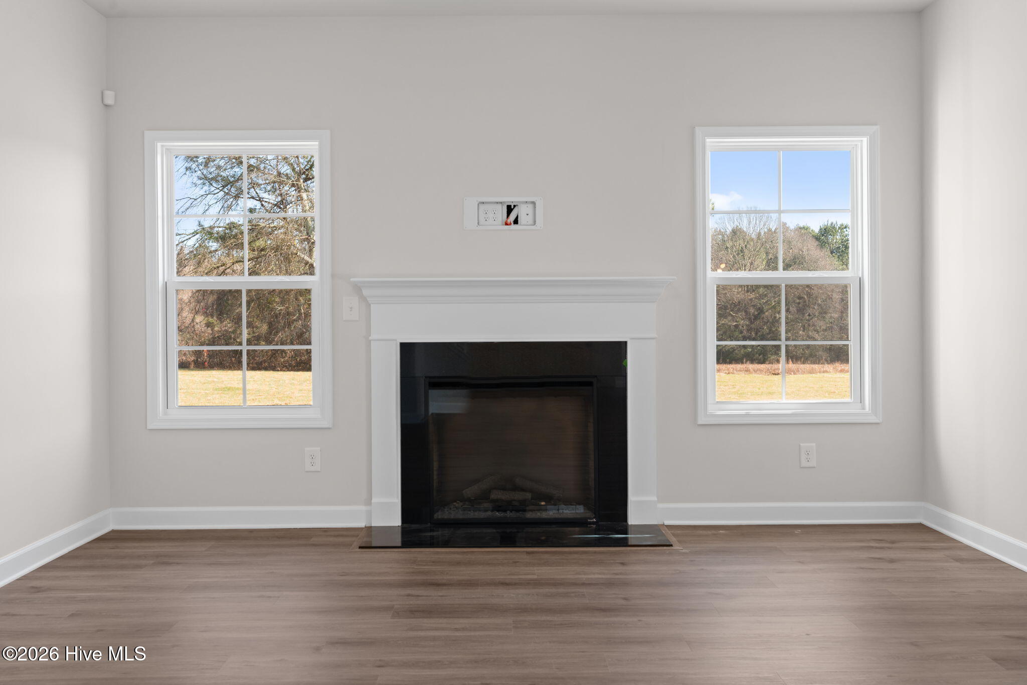 302 Elijah Way, 25