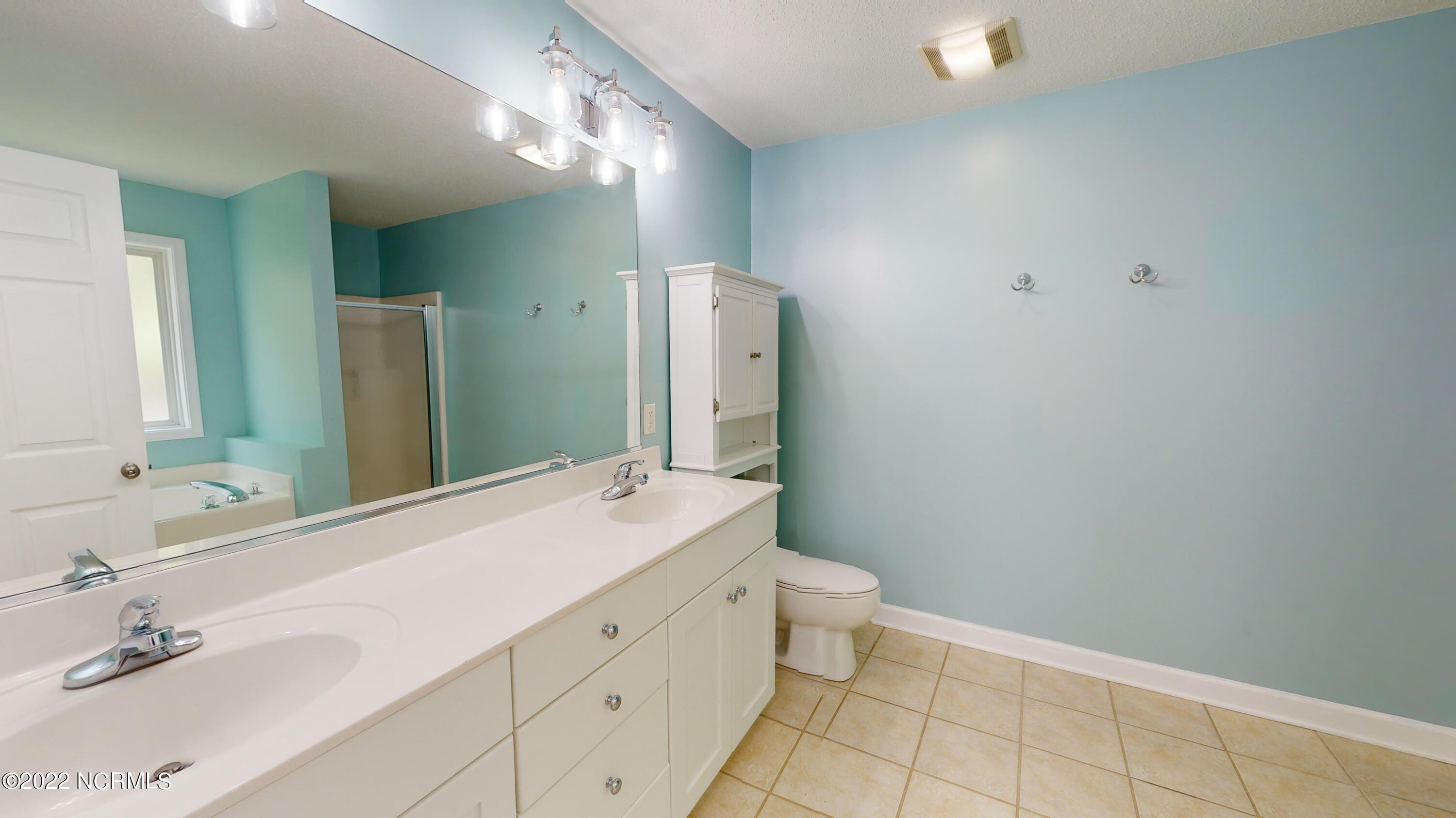 180 Sandhills Circle