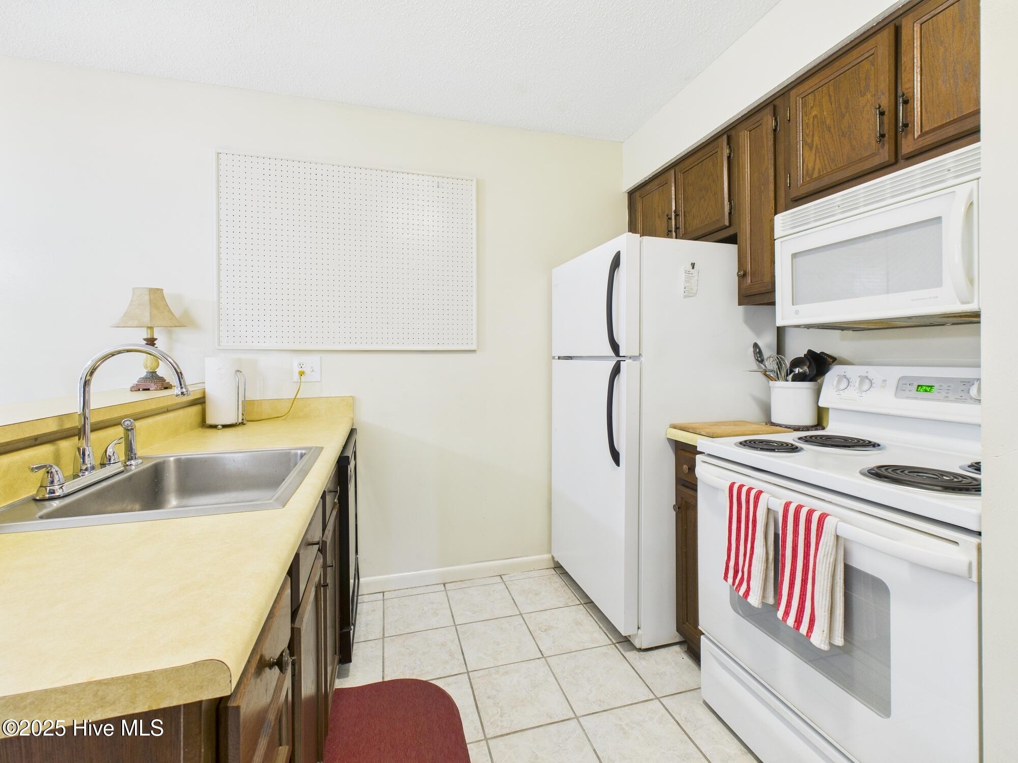 250 Sugar Gum Lane 201