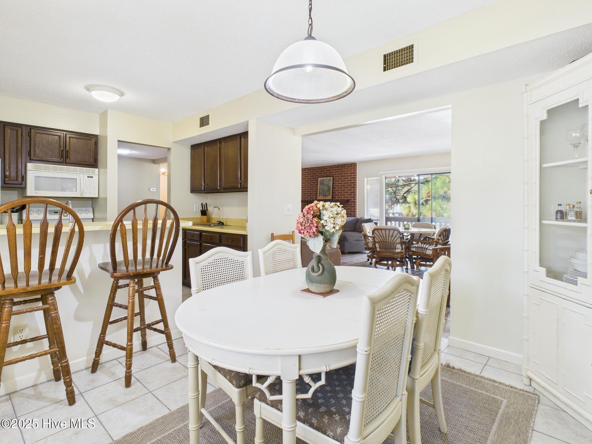 250 Sugar Gum Lane 201