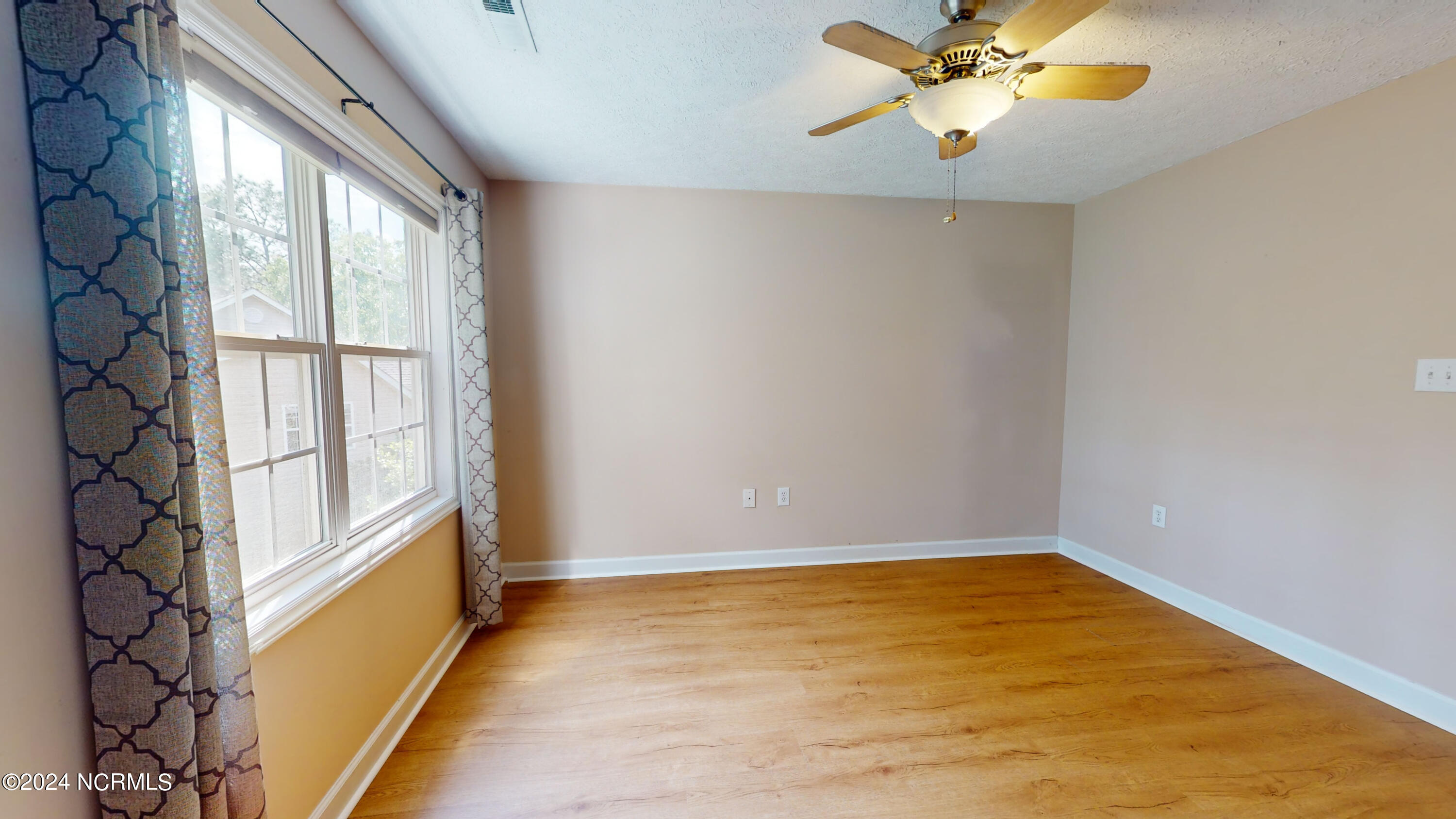 105 Silverburn Place