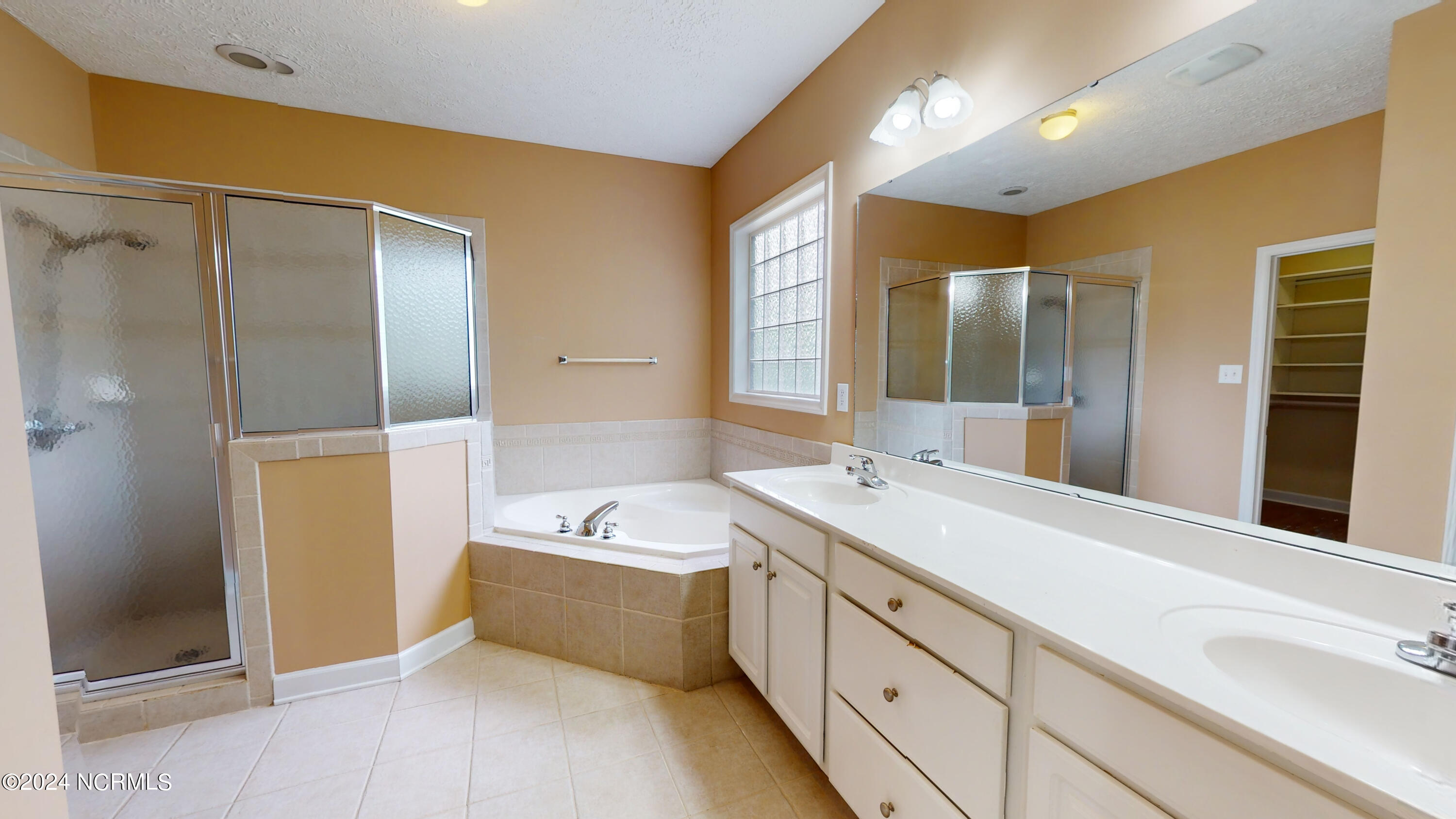 105 Silverburn Place