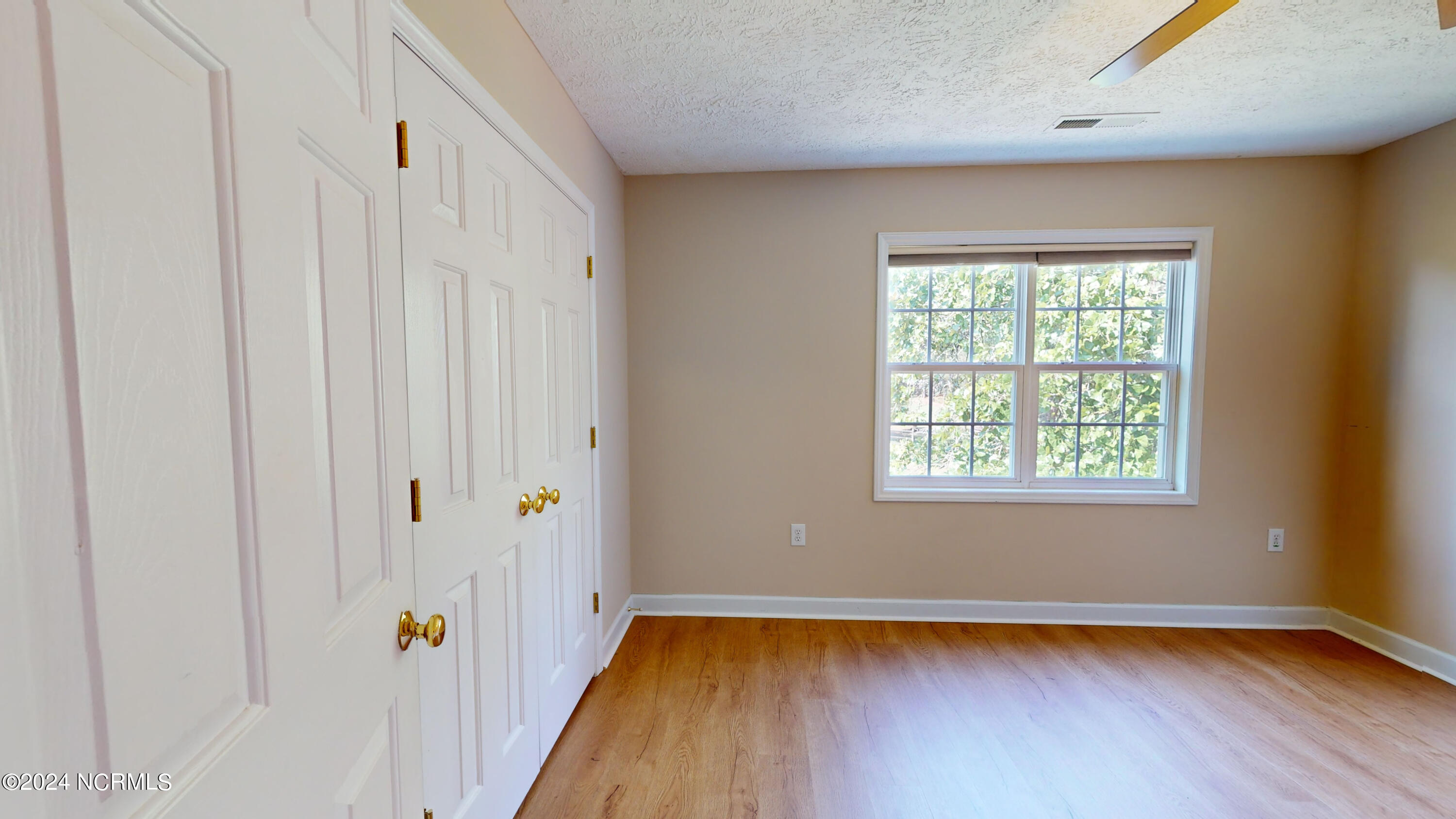 105 Silverburn Place