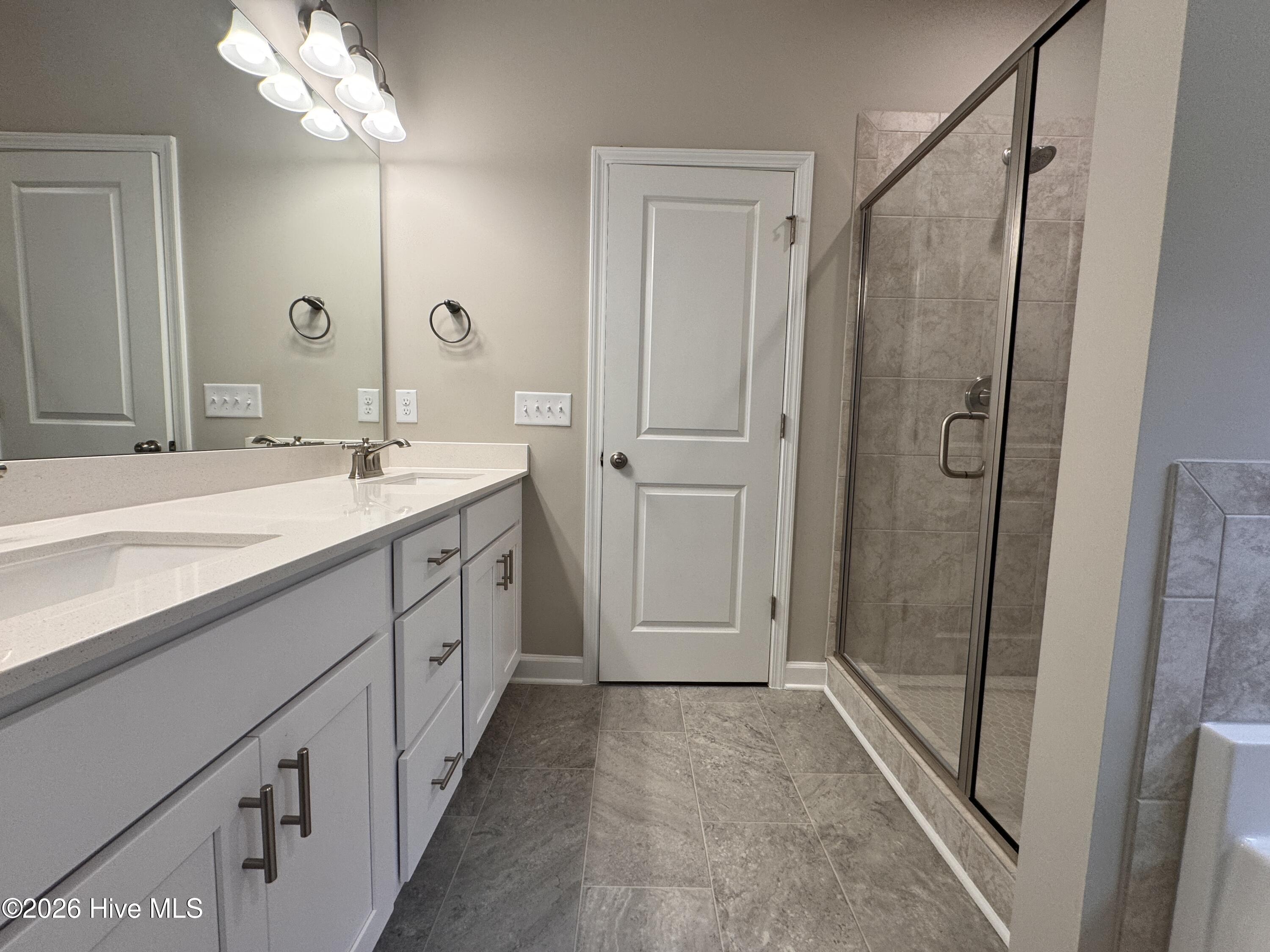 460 Redwater Trail 588