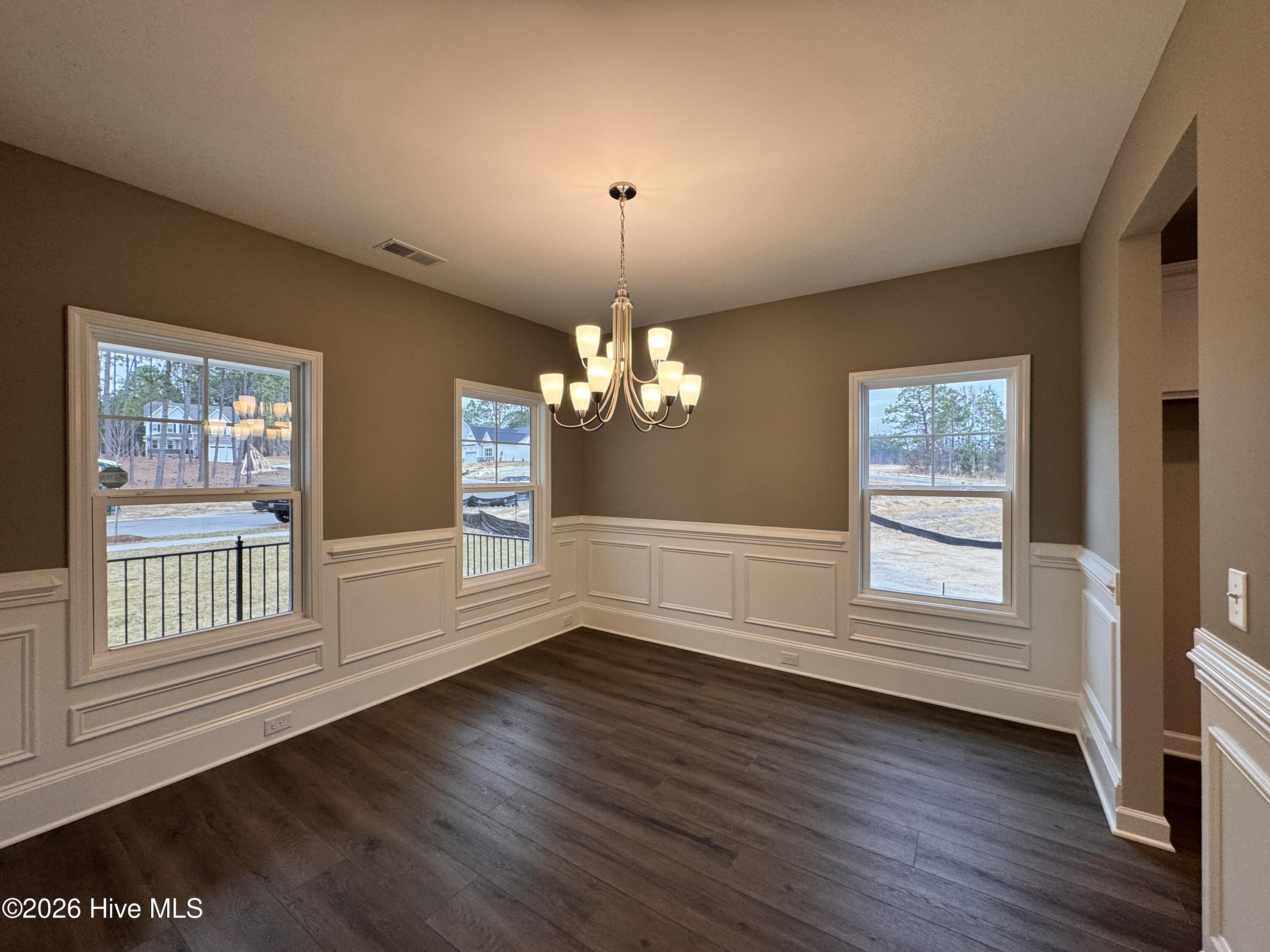 460 Redwater Trail 588