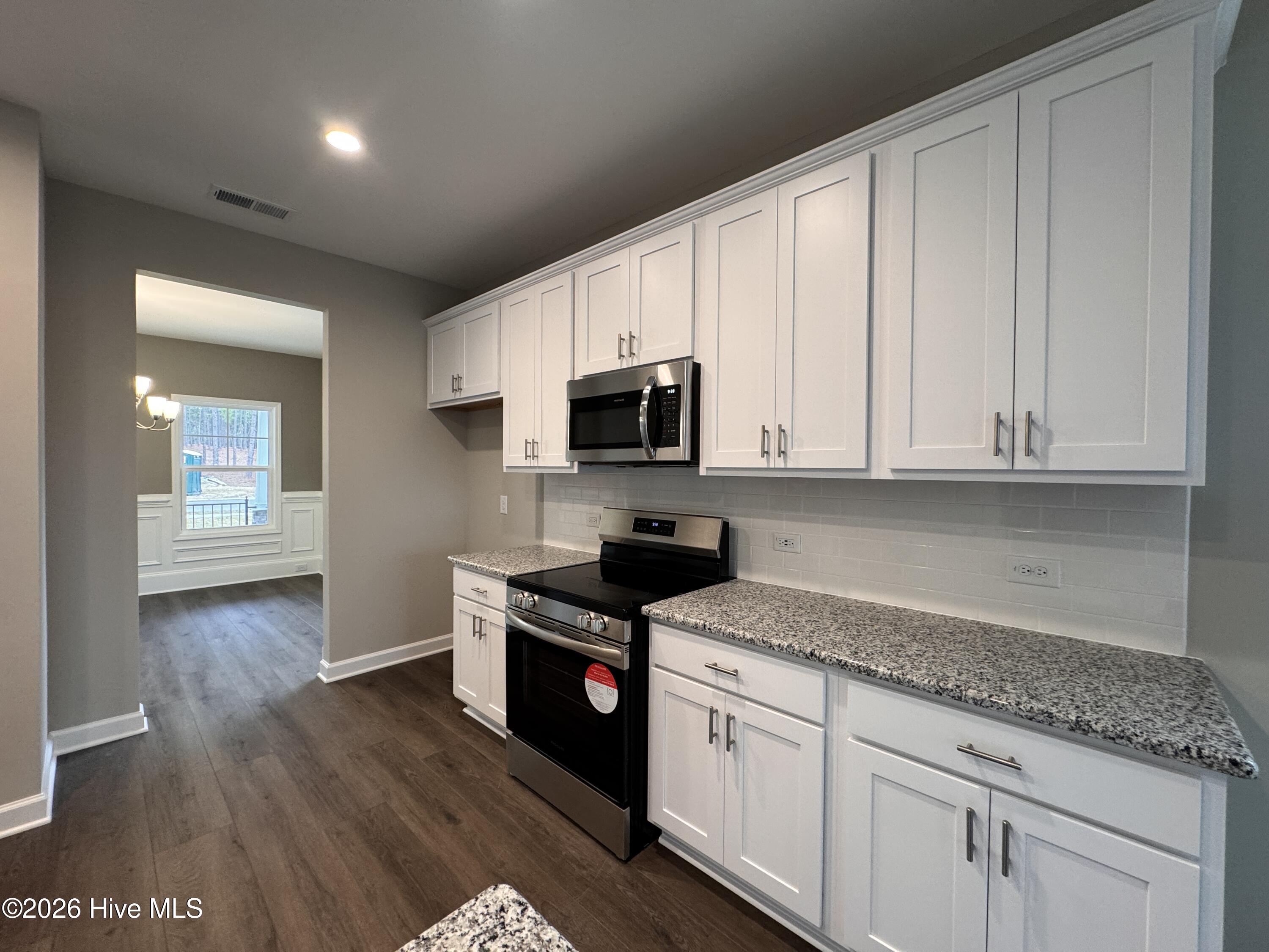 460 Redwater Trail 588