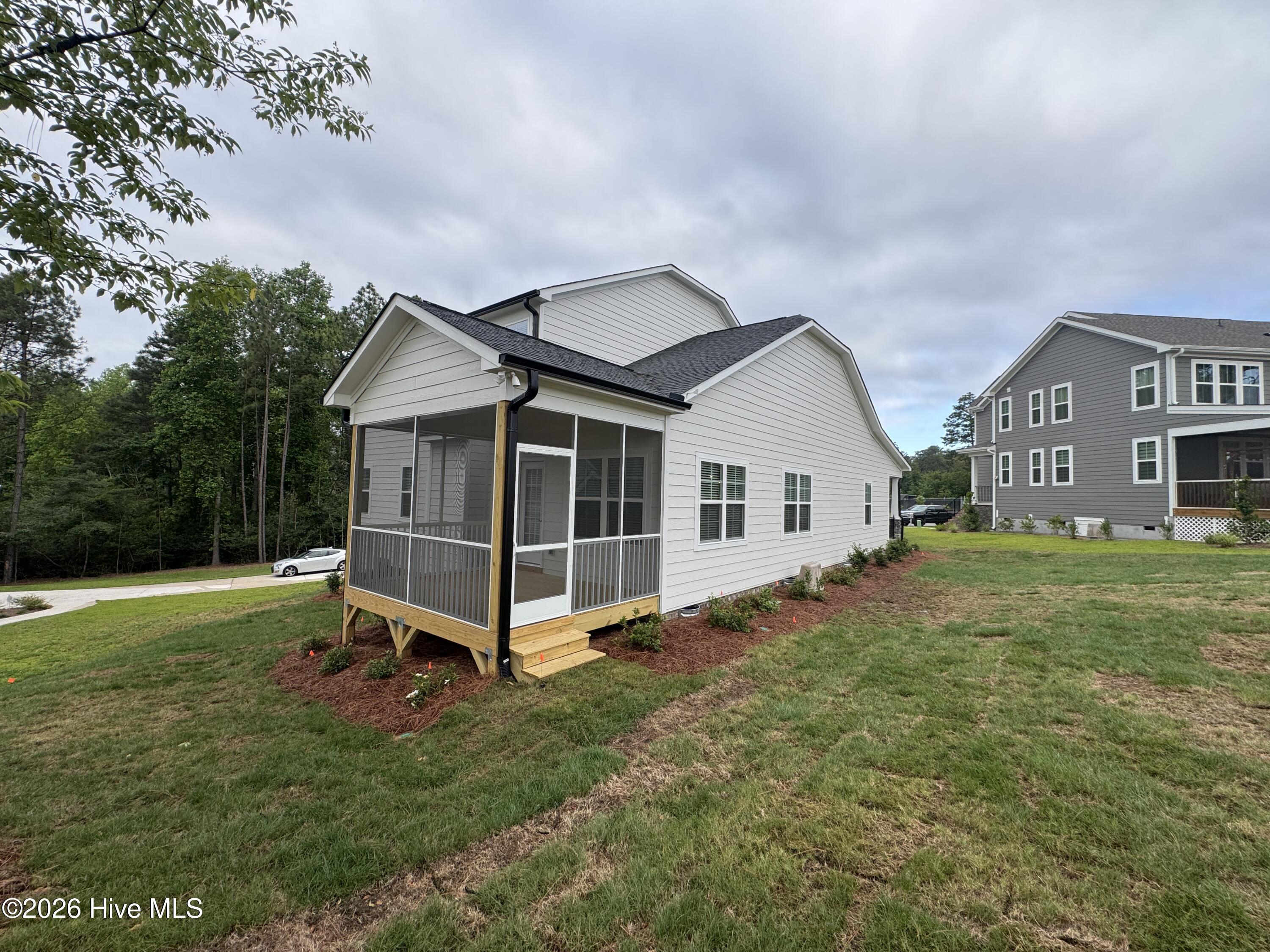 313 Phelps Lk Lane 582