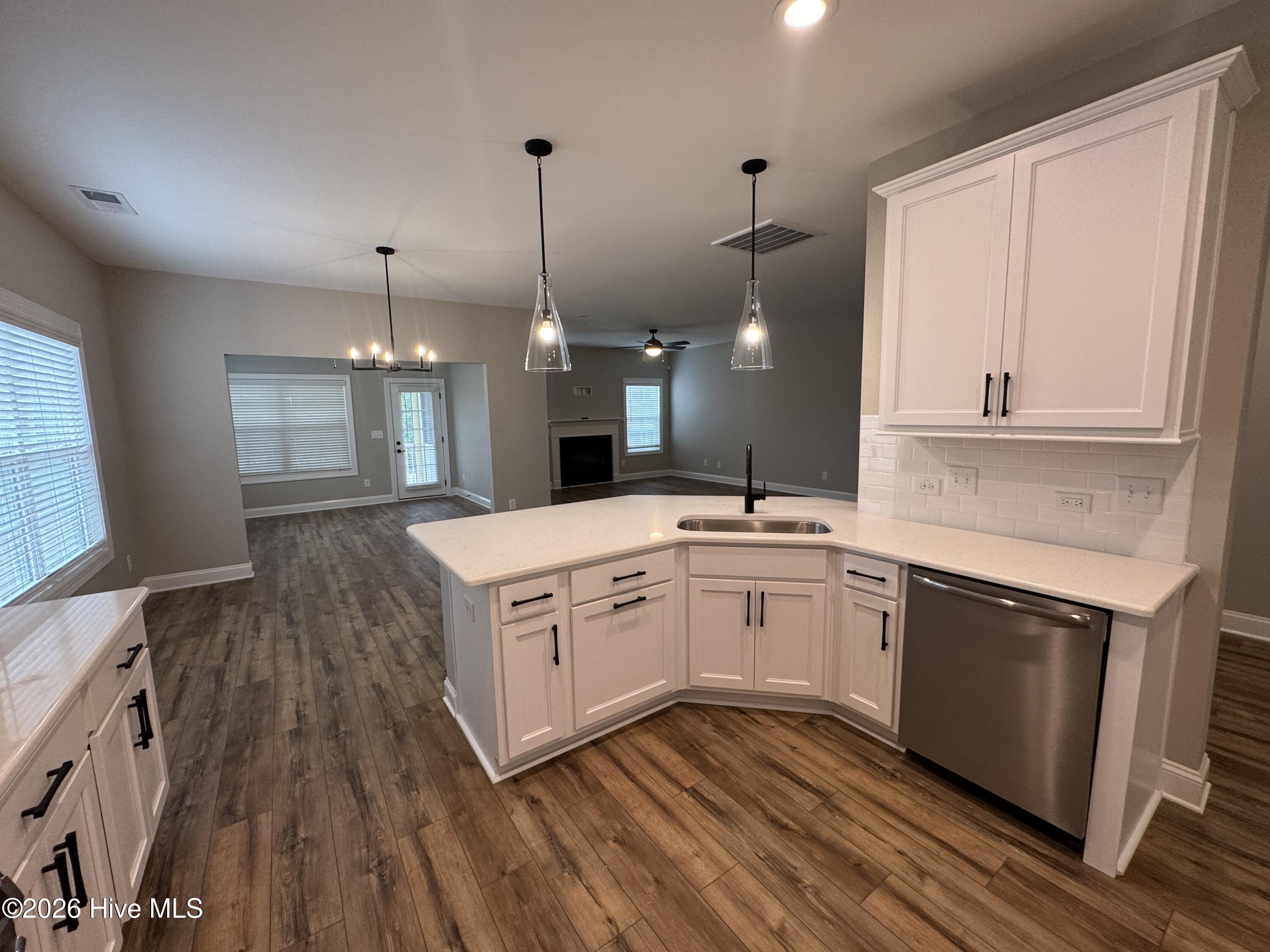 313 Phelps Lk Lane 582
