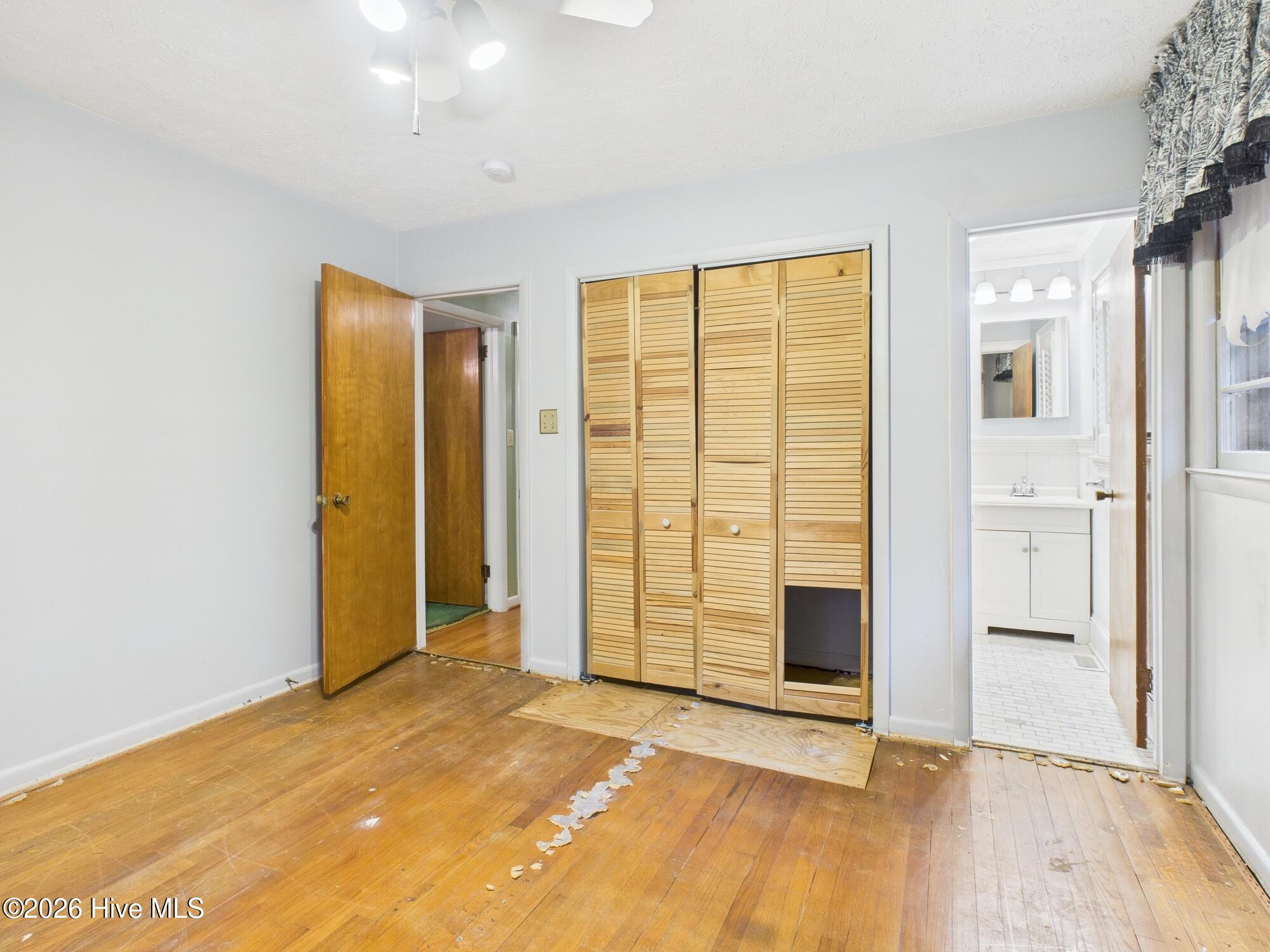 550 N Leak Street