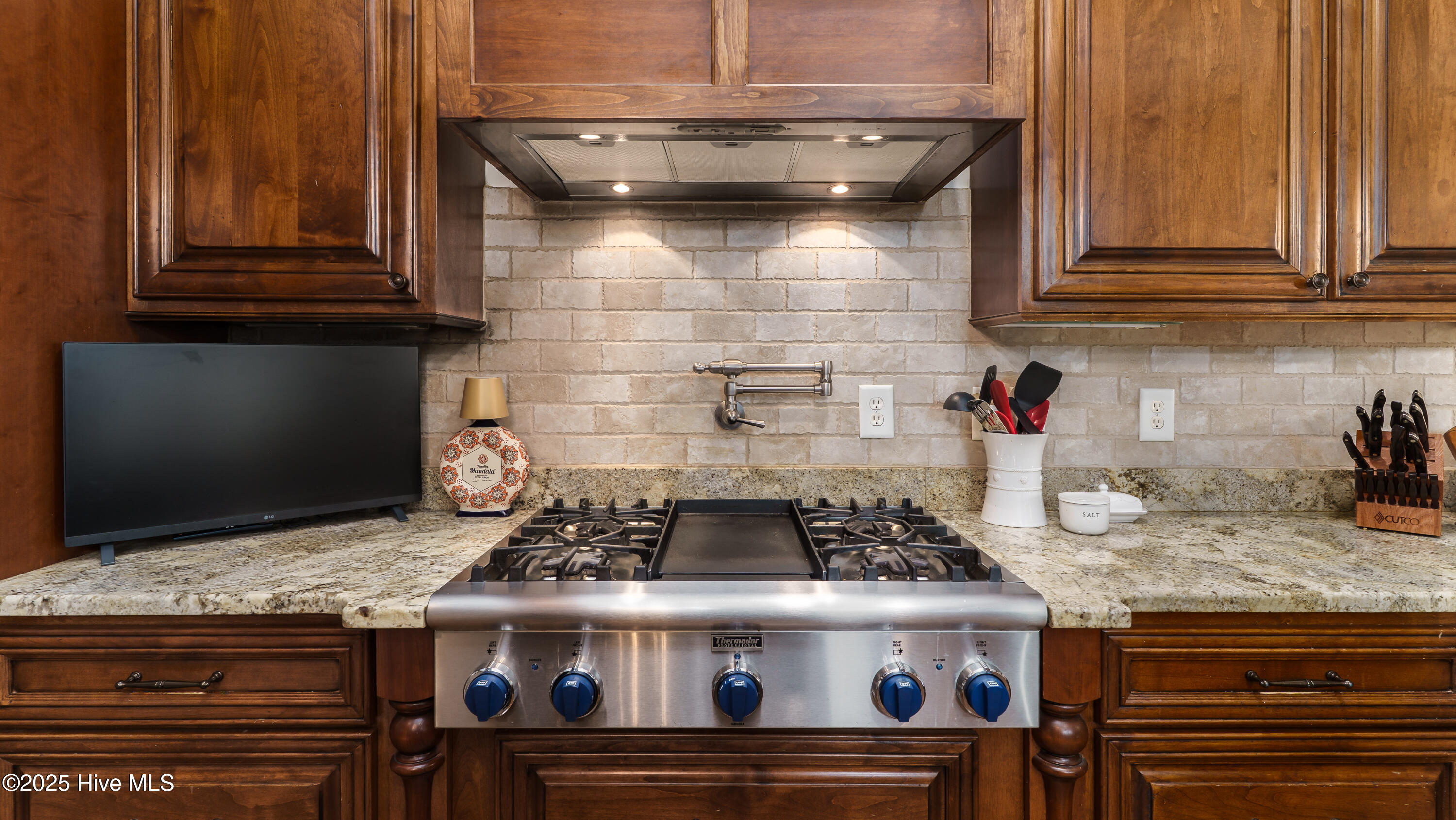 370 Lake Dornoch Drive