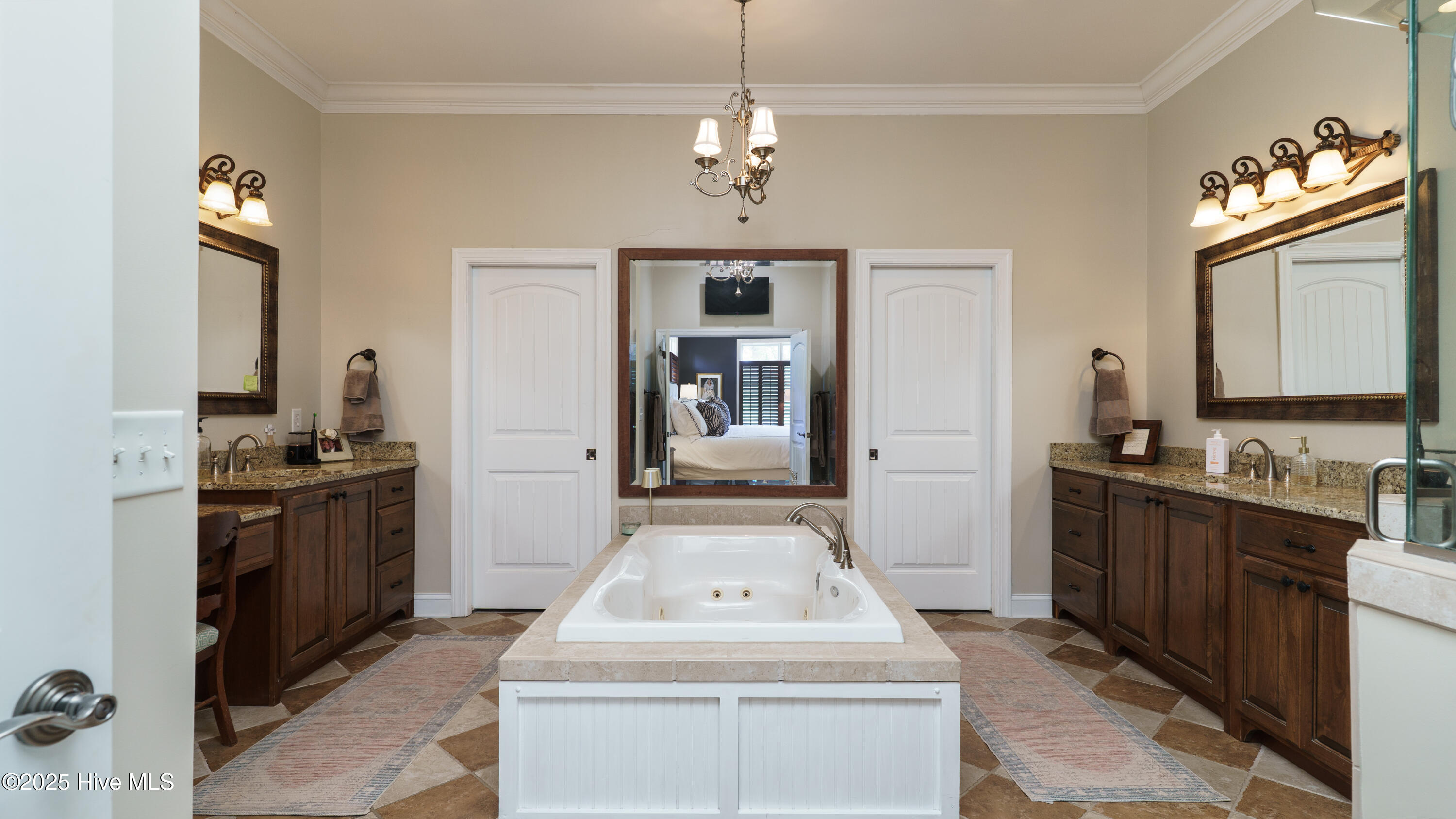 370 Lake Dornoch Drive