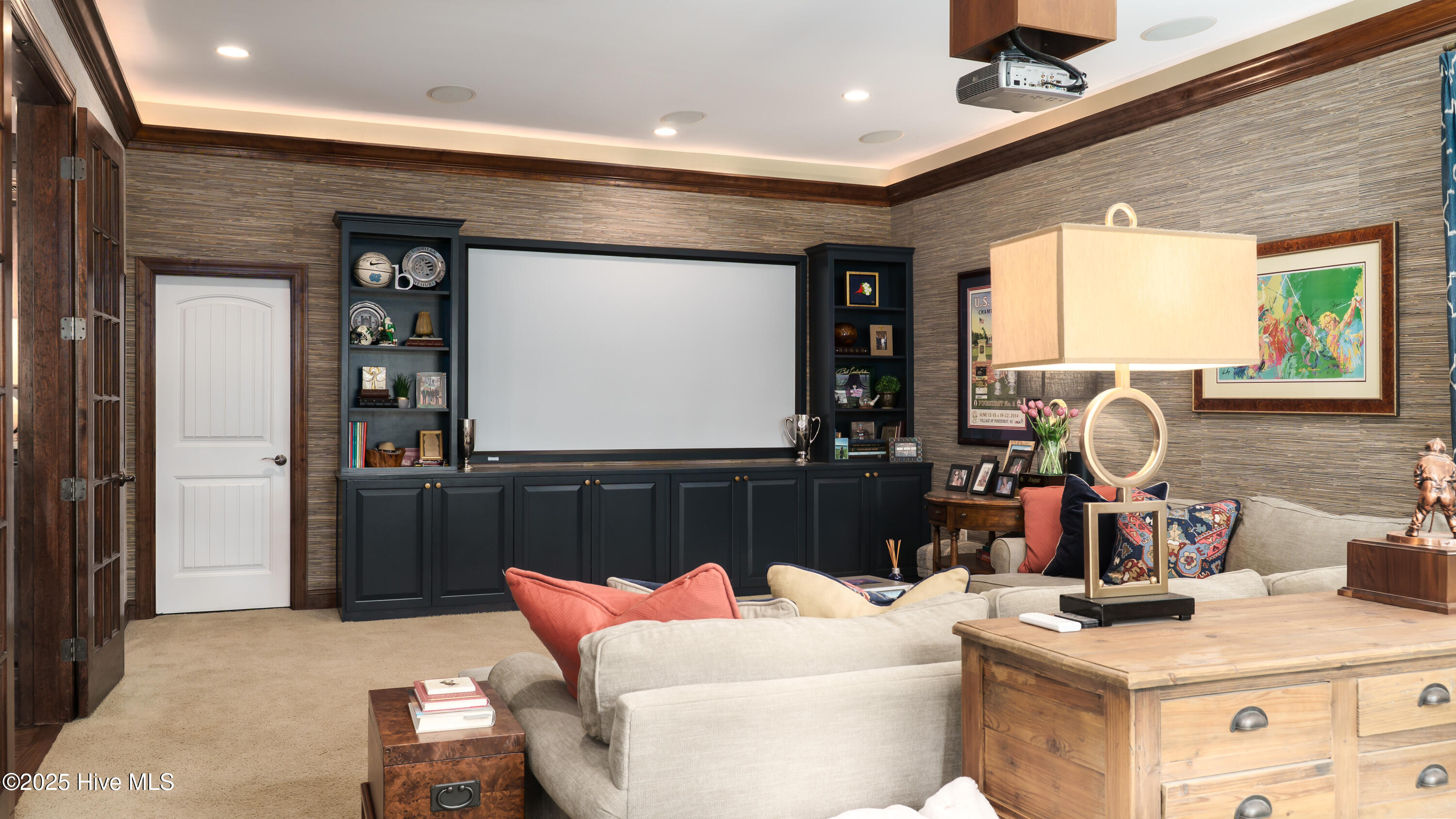 370 Lake Dornoch Drive