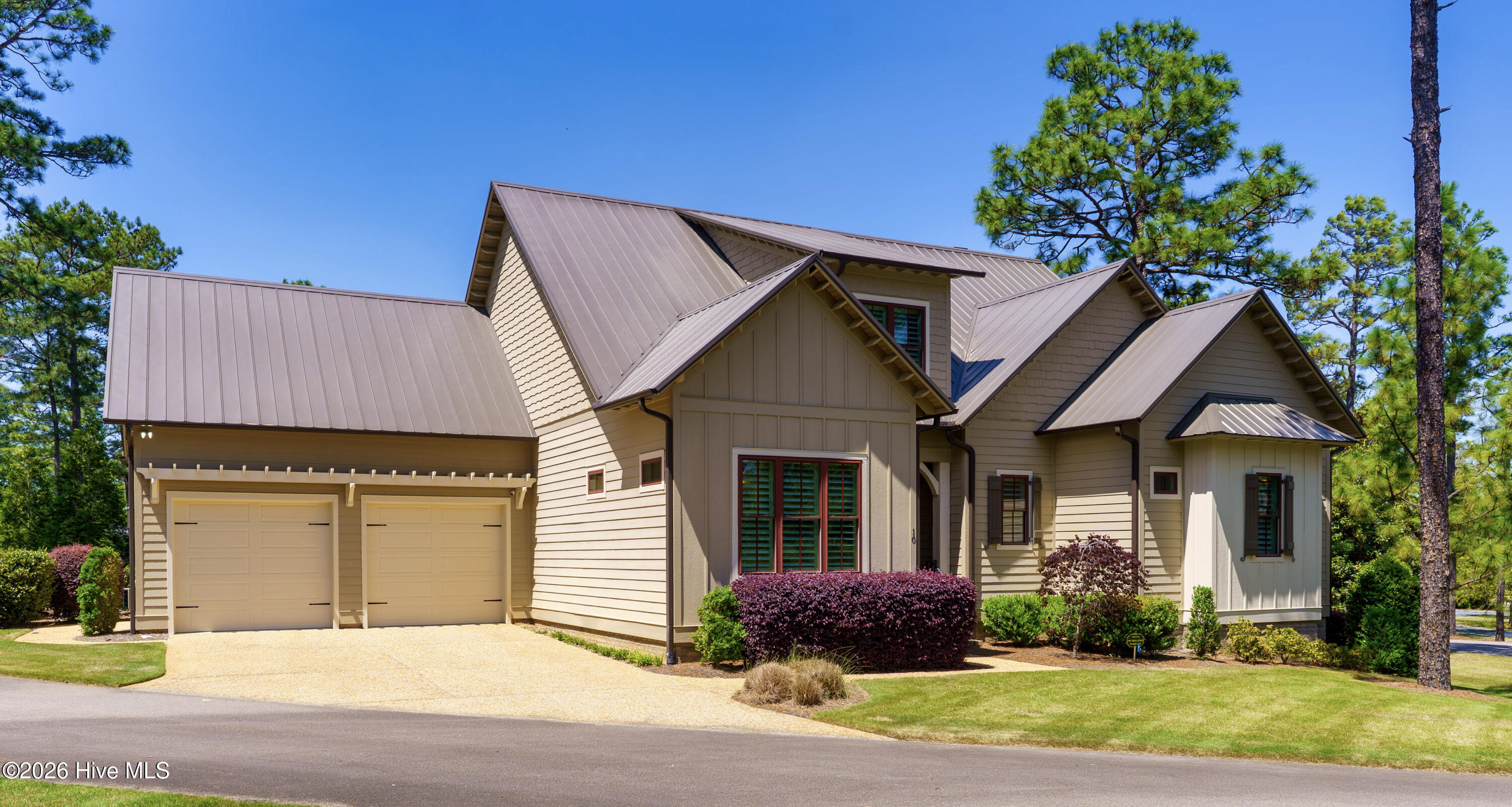 10 Deepdale Lane