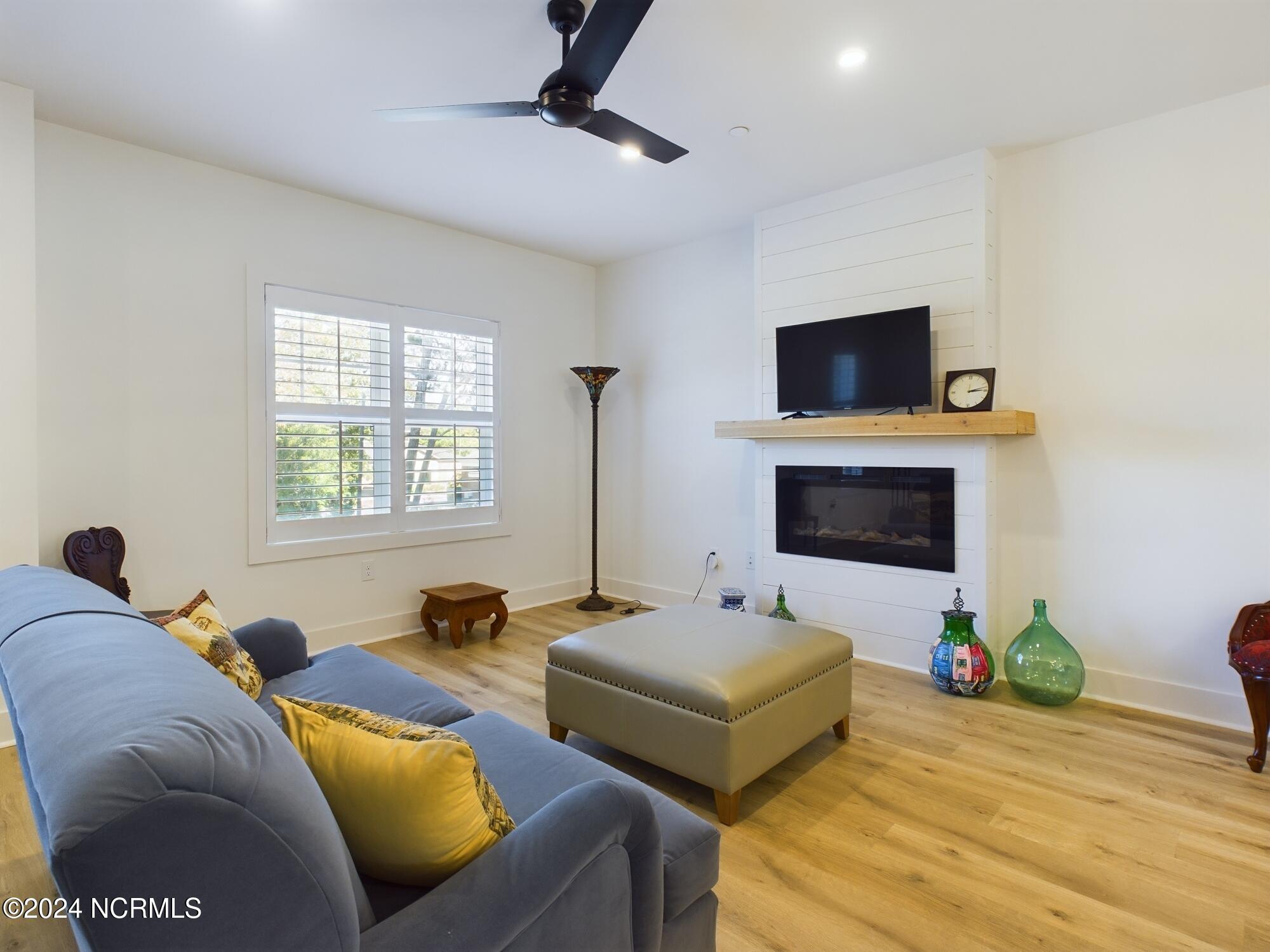 129 Lexington Lane