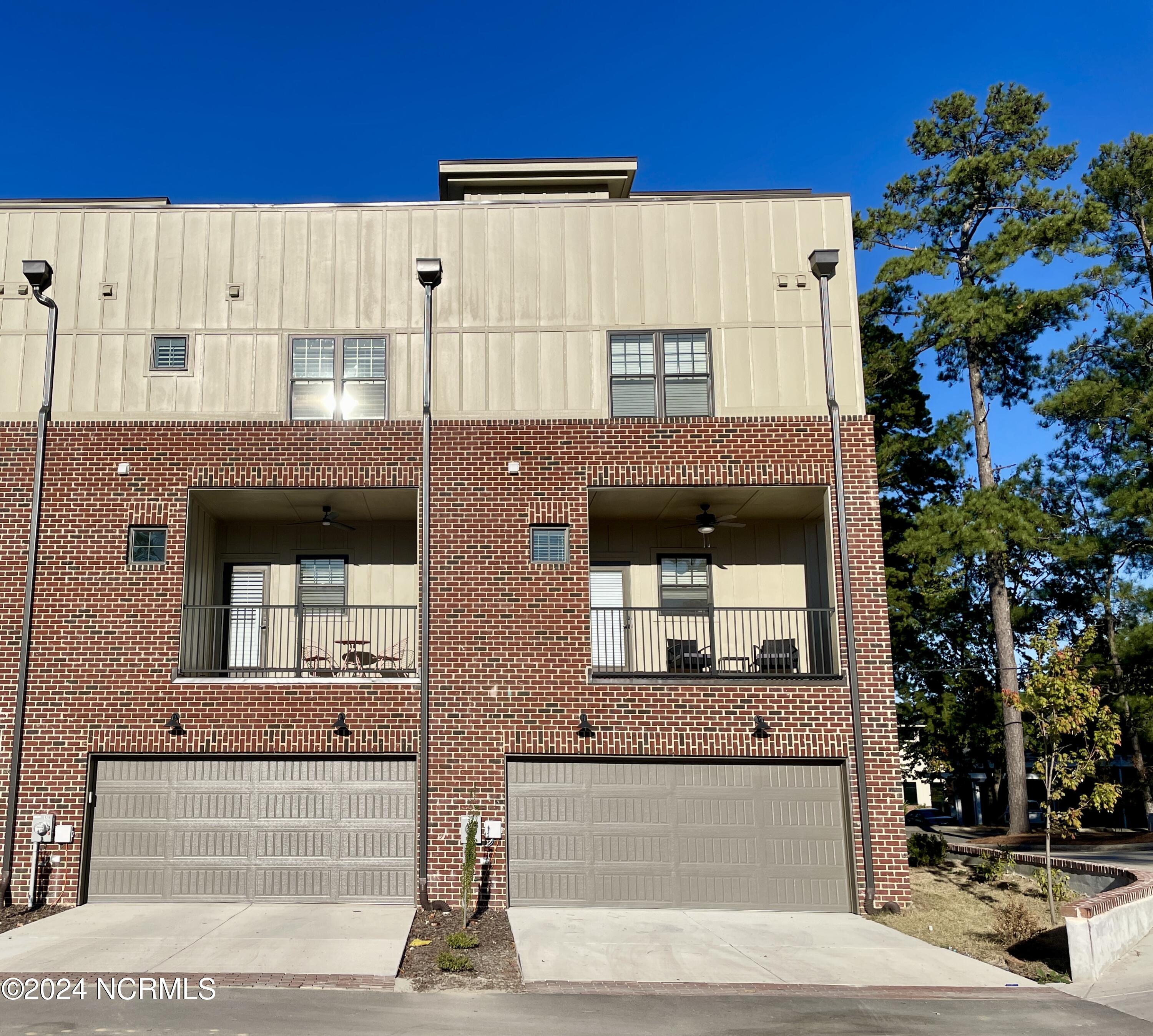 129 Lexington Lane