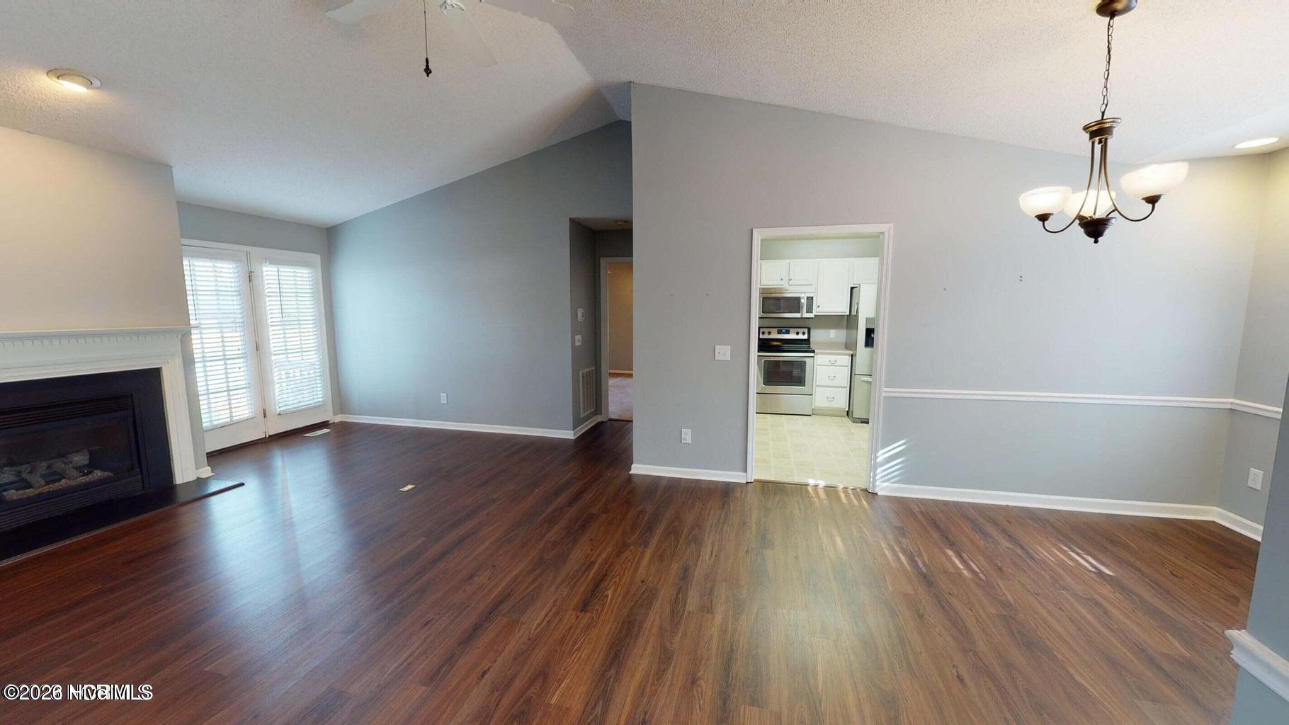 4 Sandhills Place