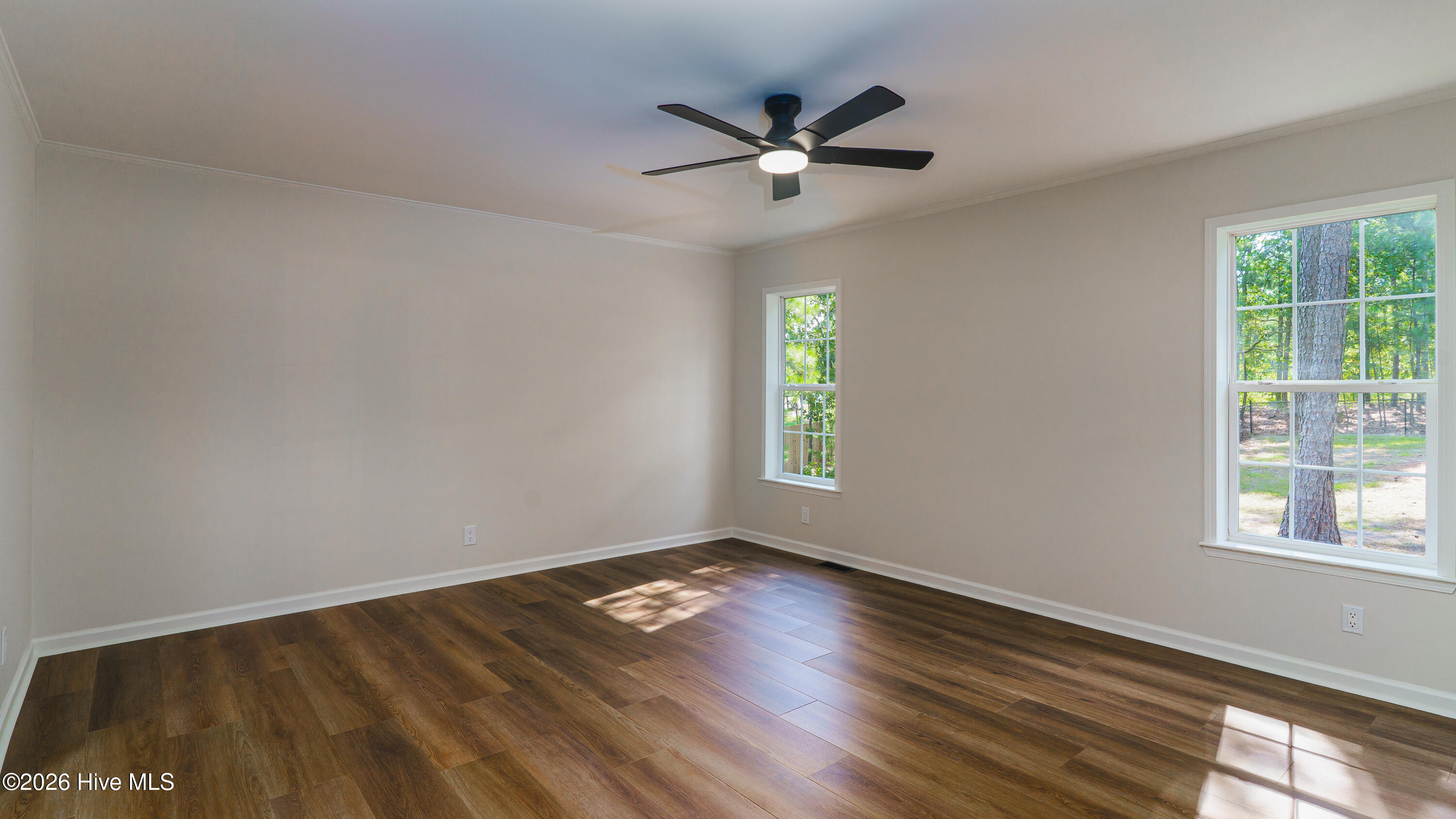 1470 Ring Road