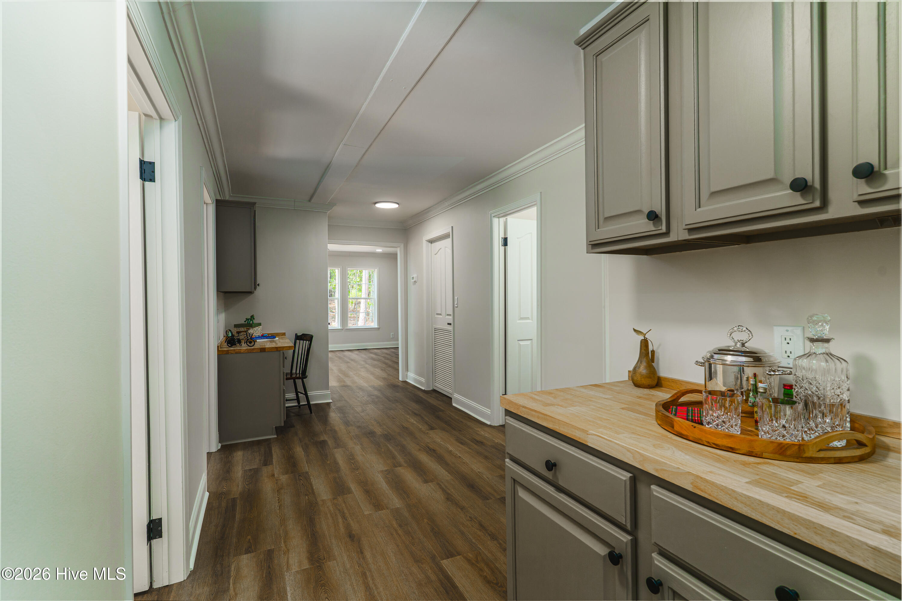 1470 Ring Road