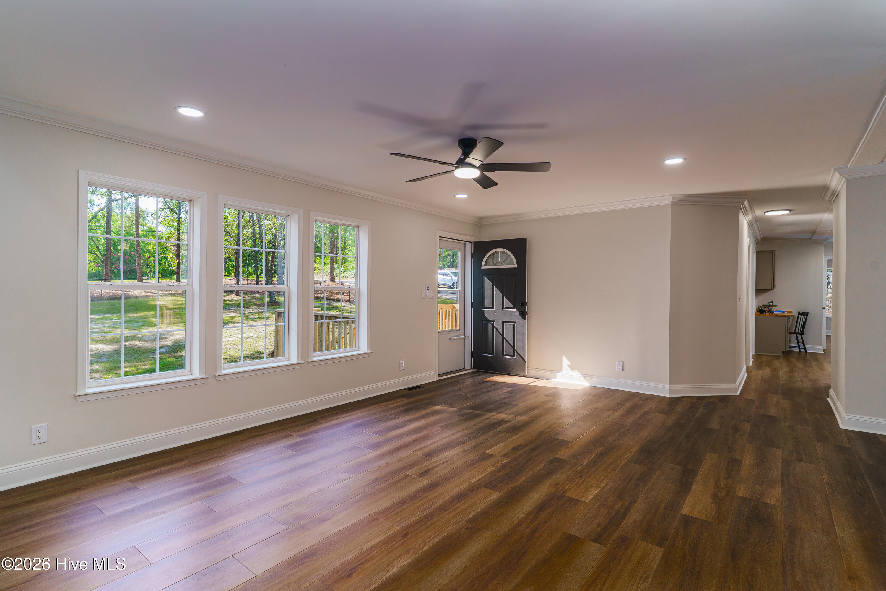 1470 Ring Road