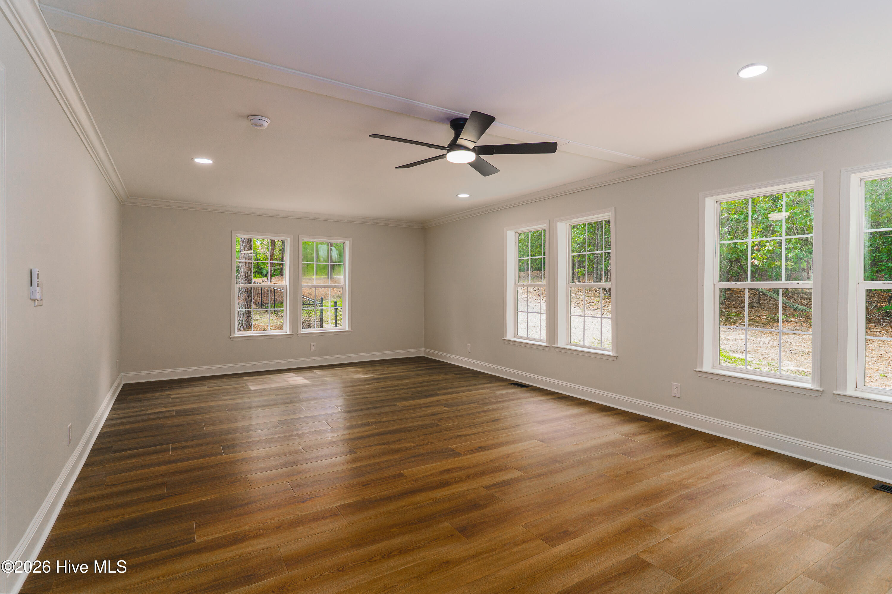 1470 Ring Road