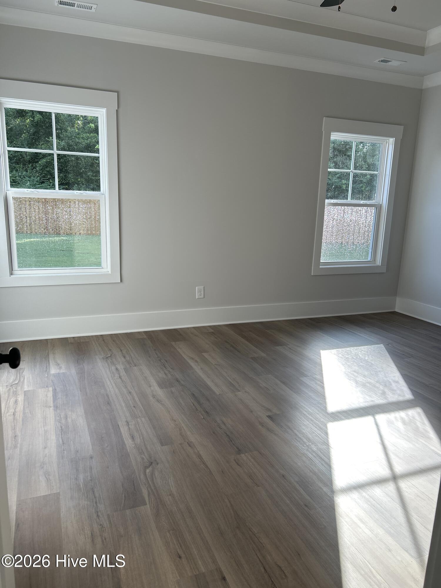 318 Elijah Way 29