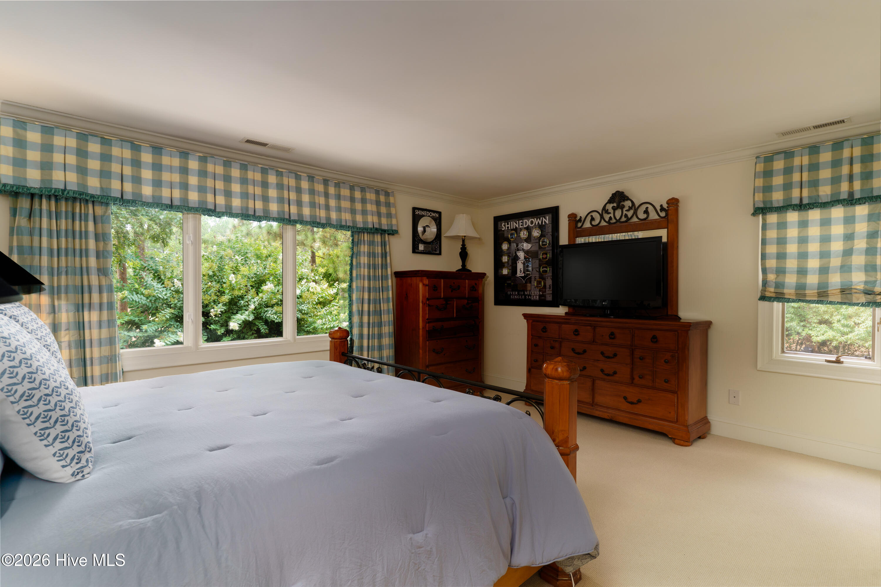 35 Bel Air Drive
