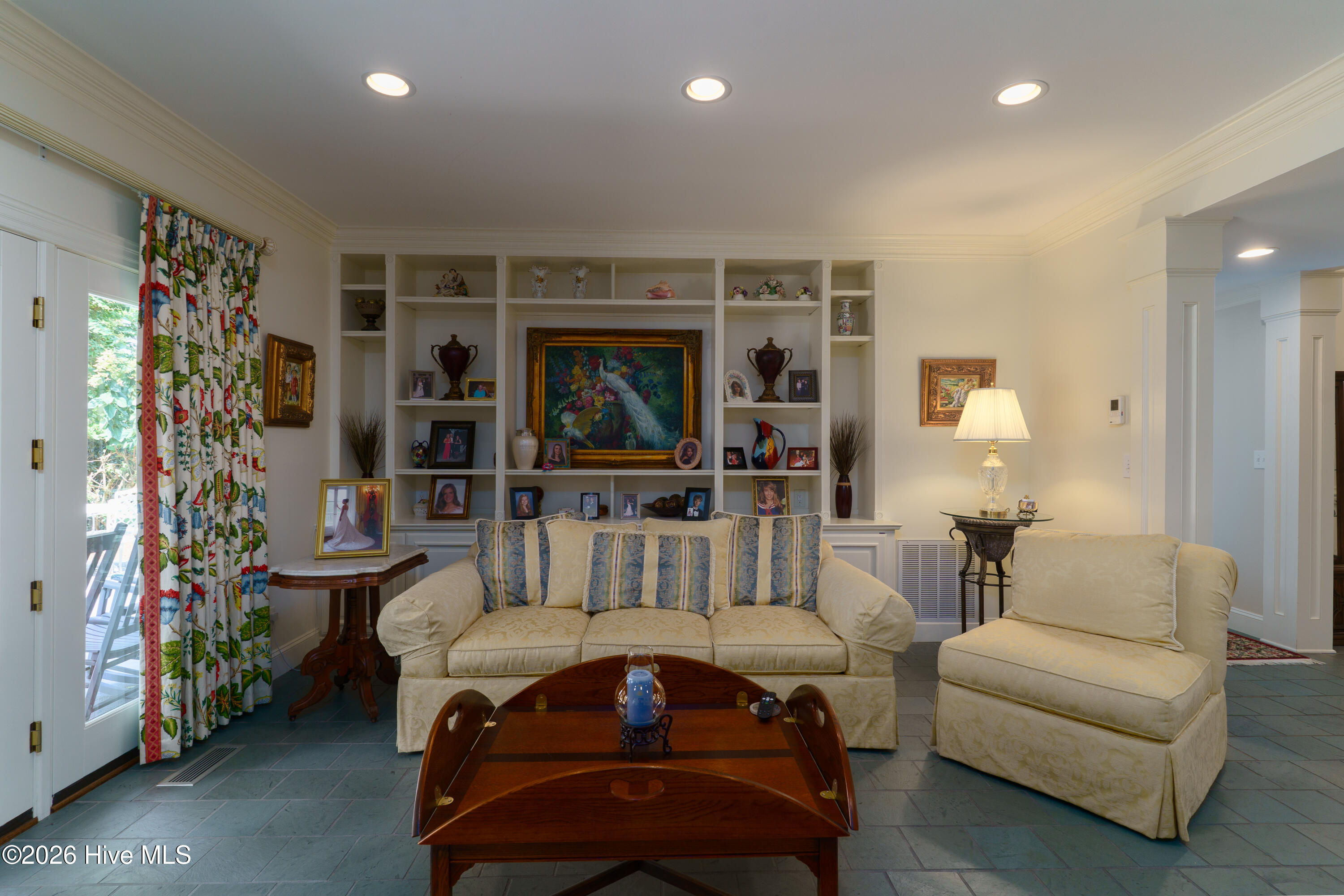 35 Bel Air Drive