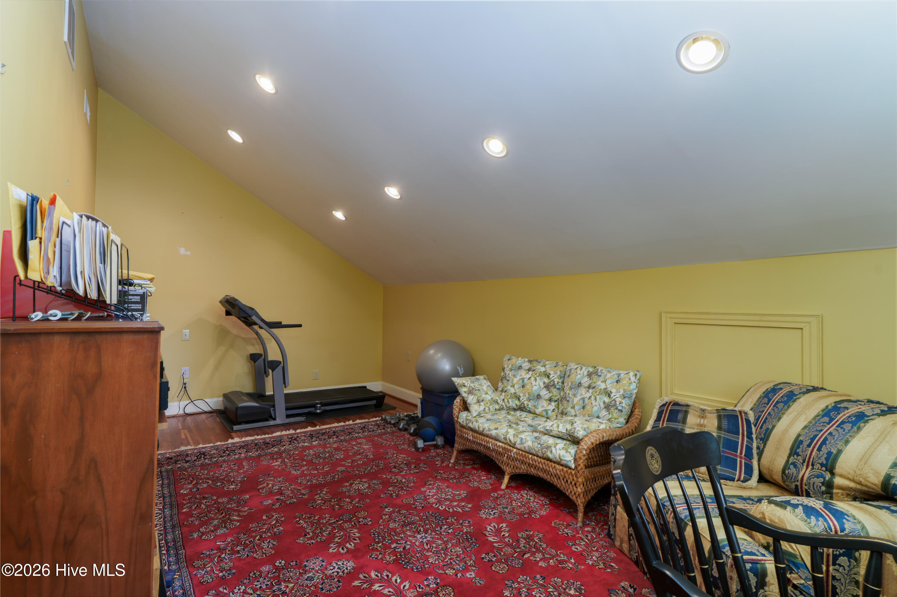 35 Bel Air Drive